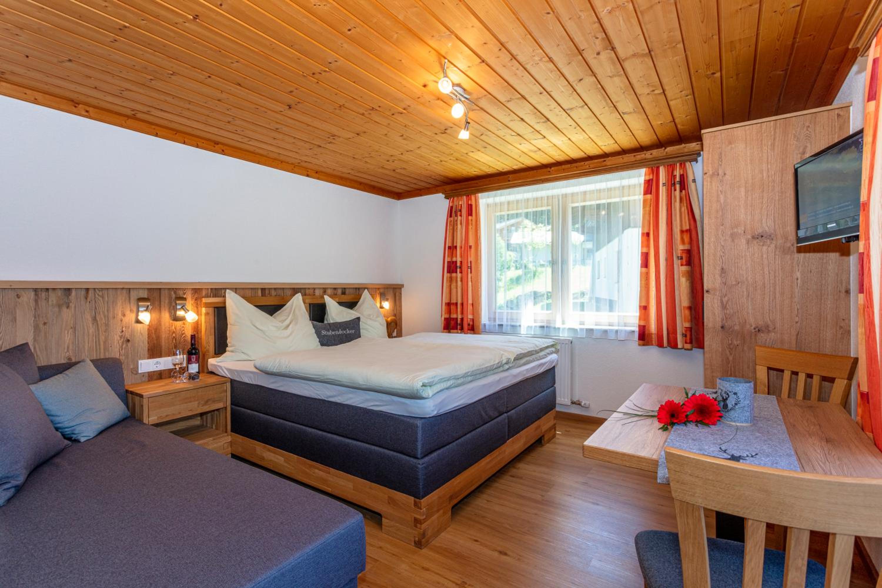Double or Twin Room with View photo 2