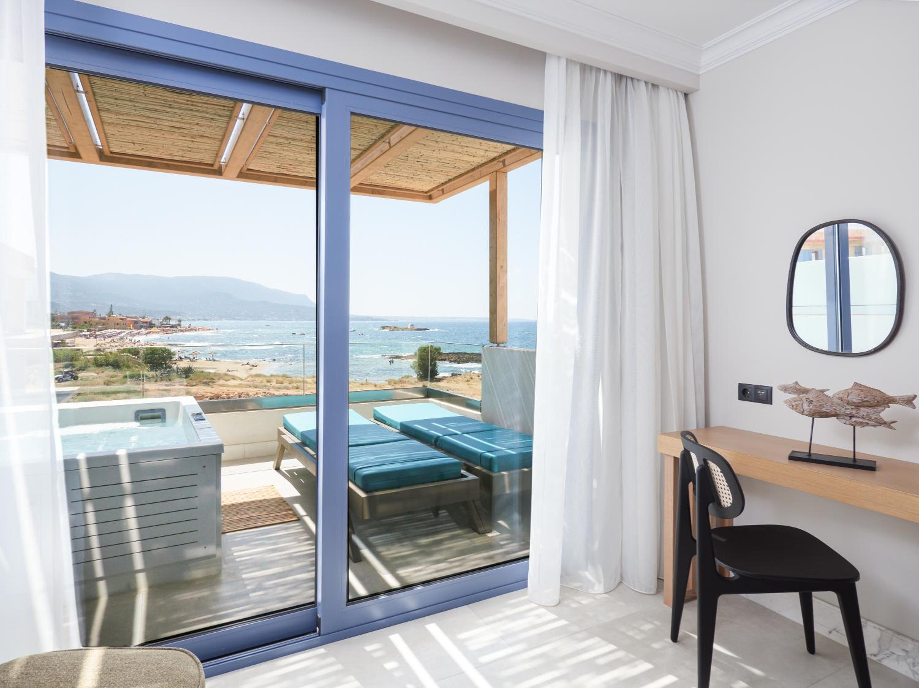 Suite with sea view and Jacuzzi - Photo 7