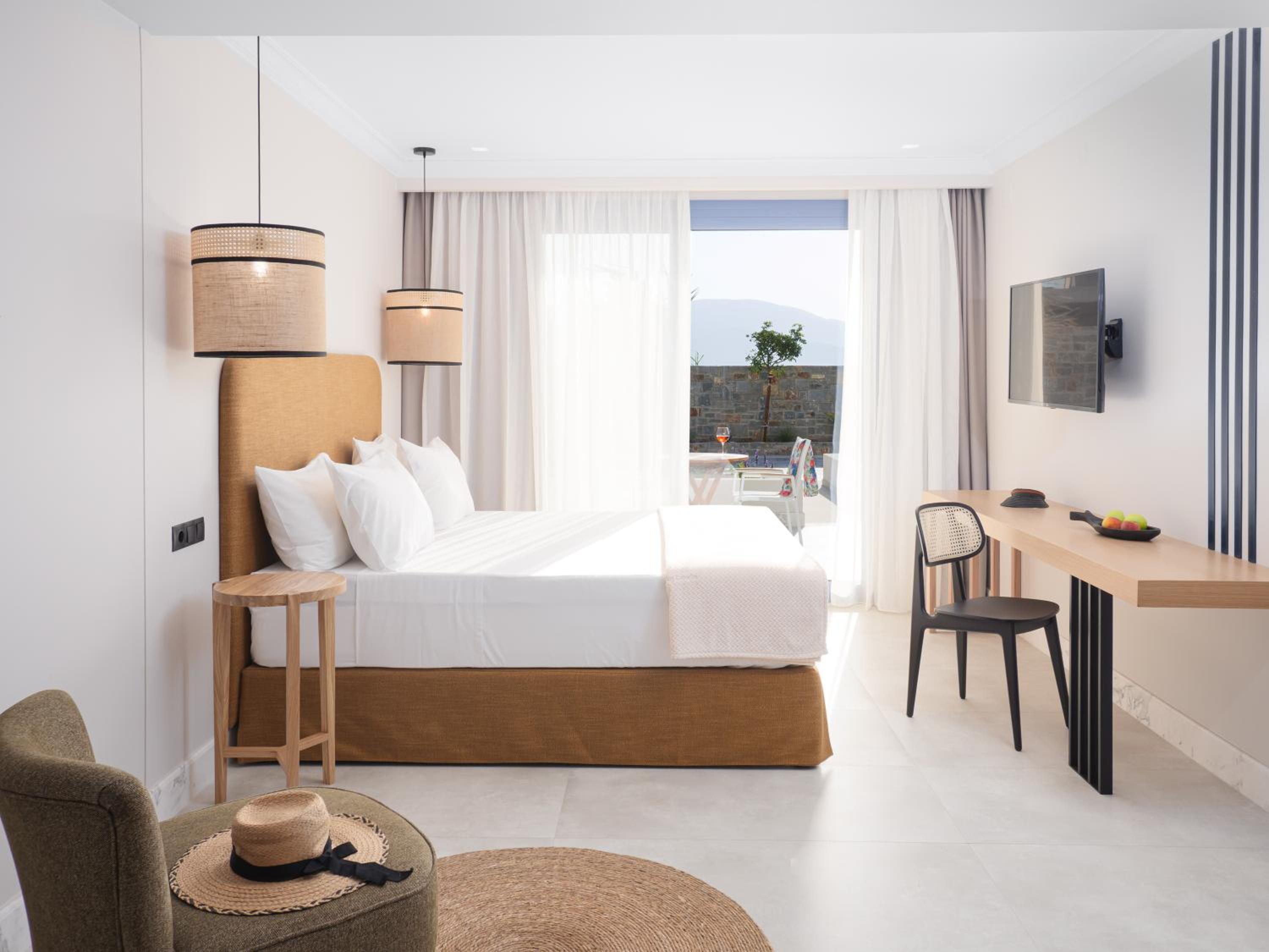 Suite with Terrace and Garden View - Photo 1