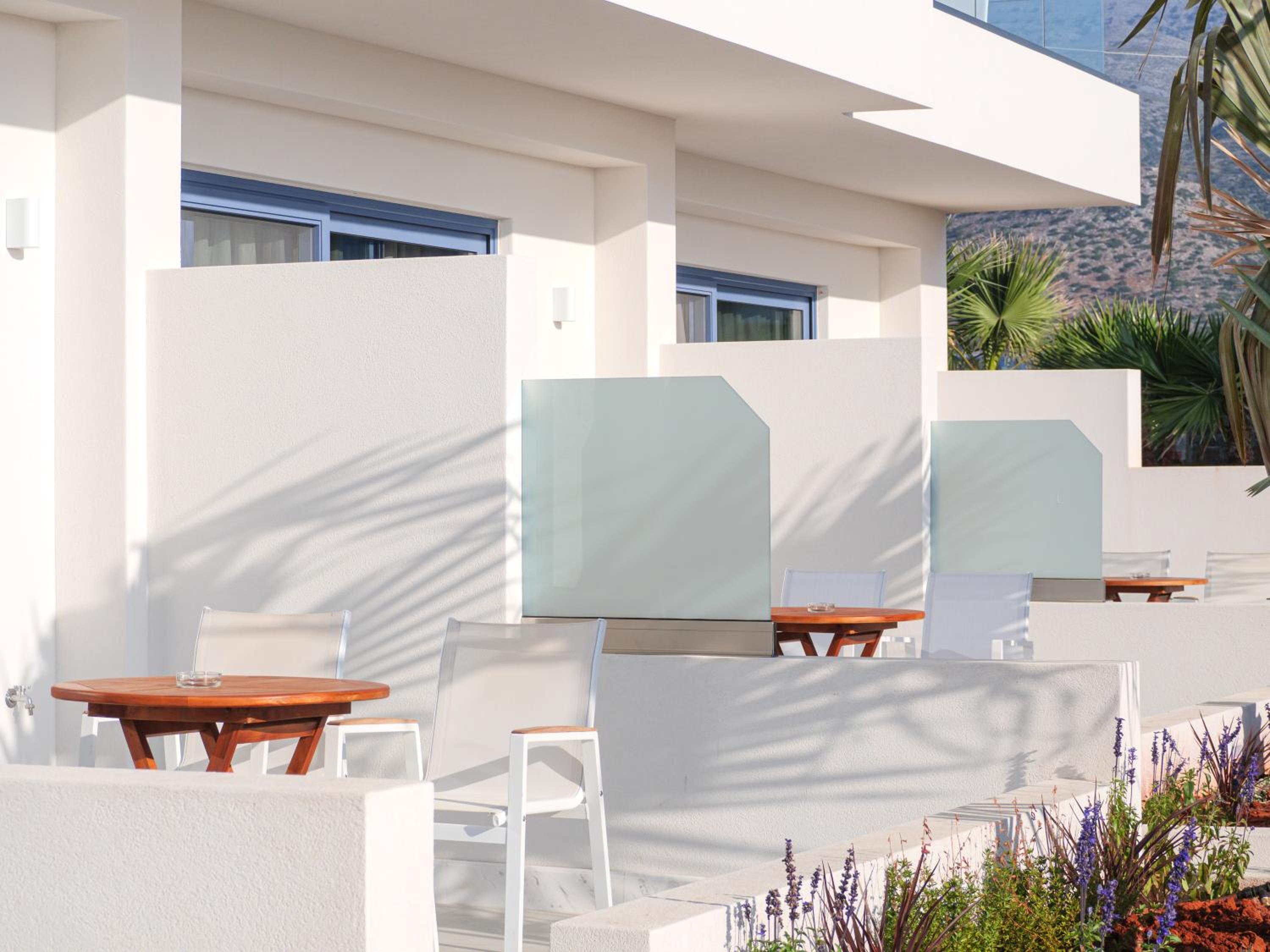 Suite with Terrace and Garden View - Photo 3