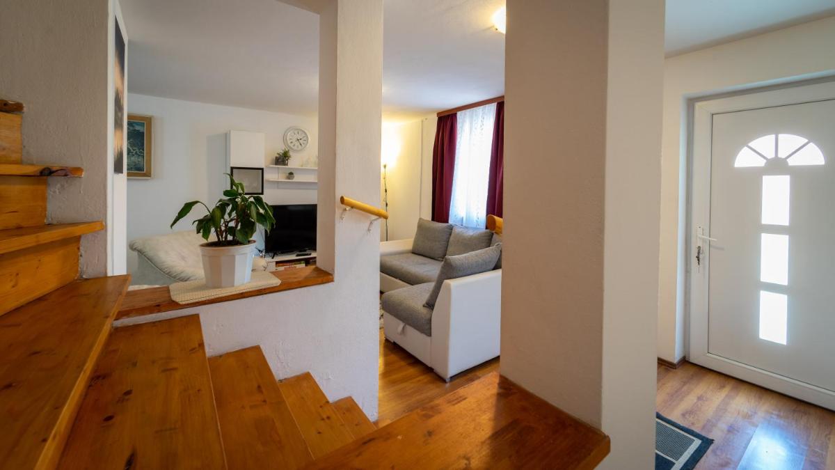 Three-Bedroom Chalet photo 1