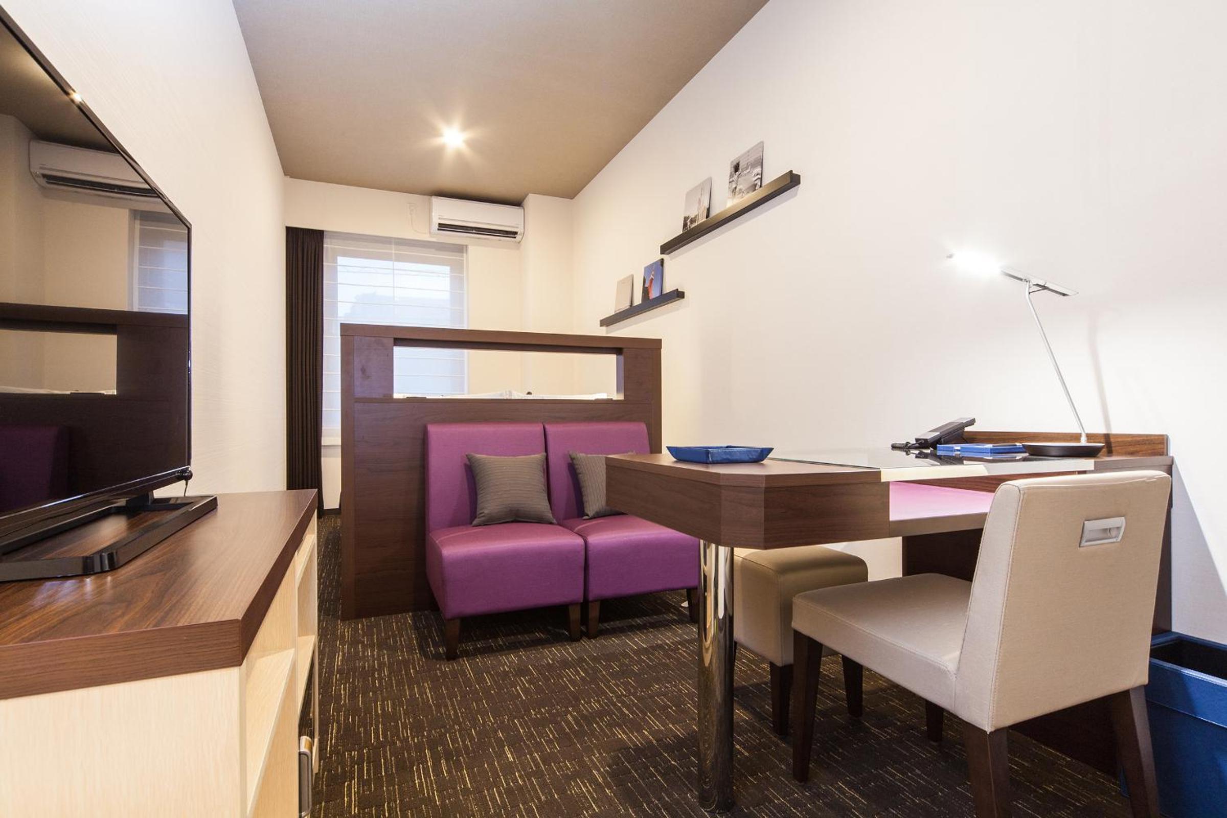 Superior Double Room with Kitchenette - Non-Smoking - Photo 2