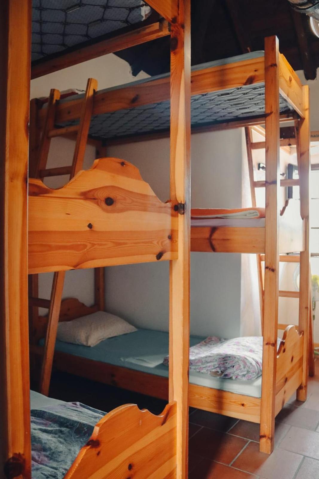 Bed in 6-Bed Dormitory Room photo 2
