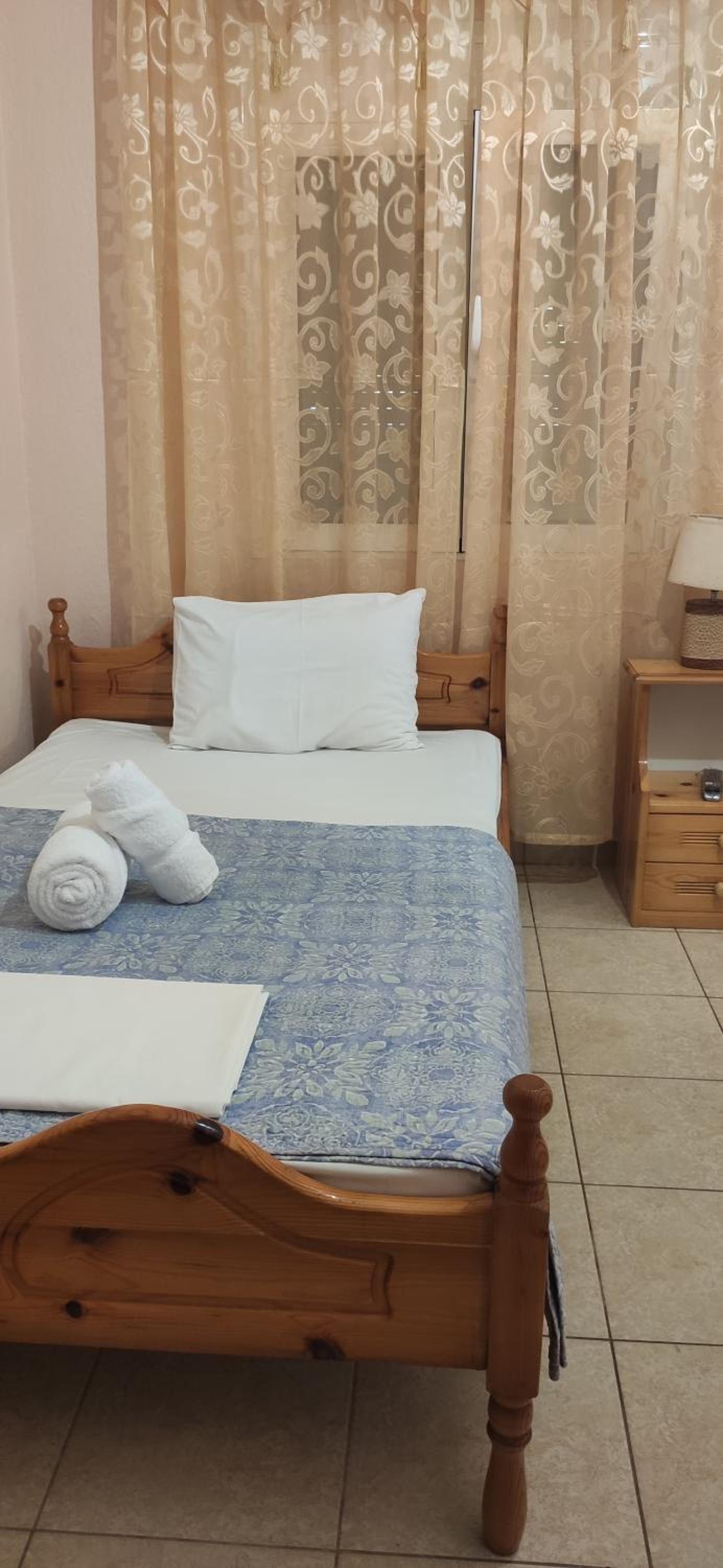One-Bedroom Apartment - Photo 10