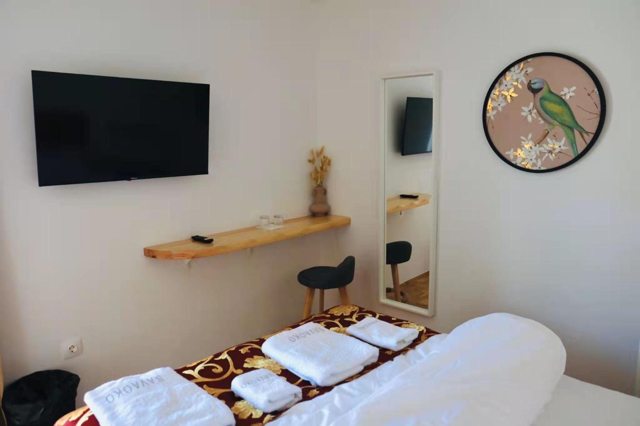 Economy Double Room - Photo 4