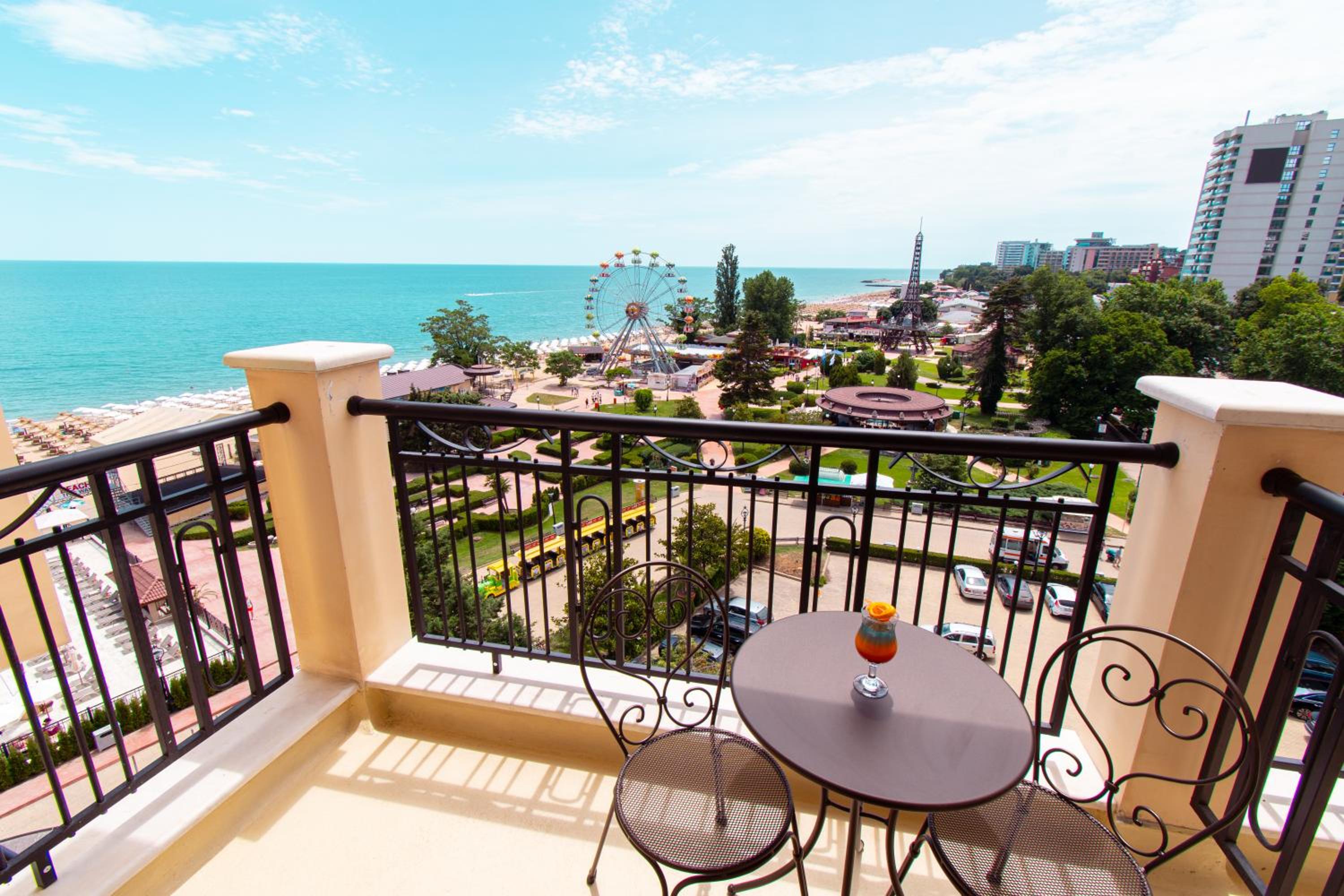 Deluxe Double or Twin Room with Sea View - Free Beach Access - Photo 4