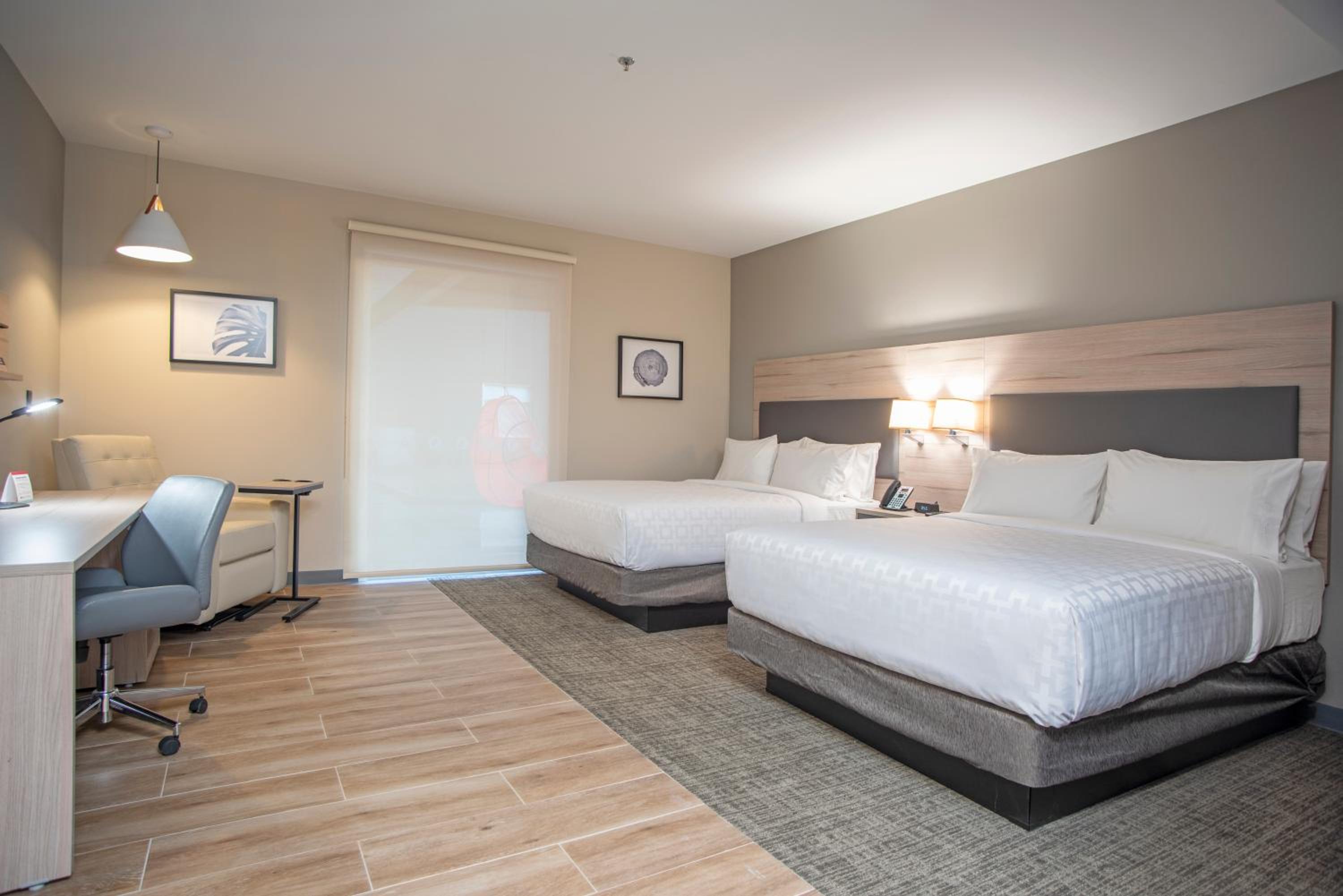 Studio Suite with Two Queen Beds - Photo 1