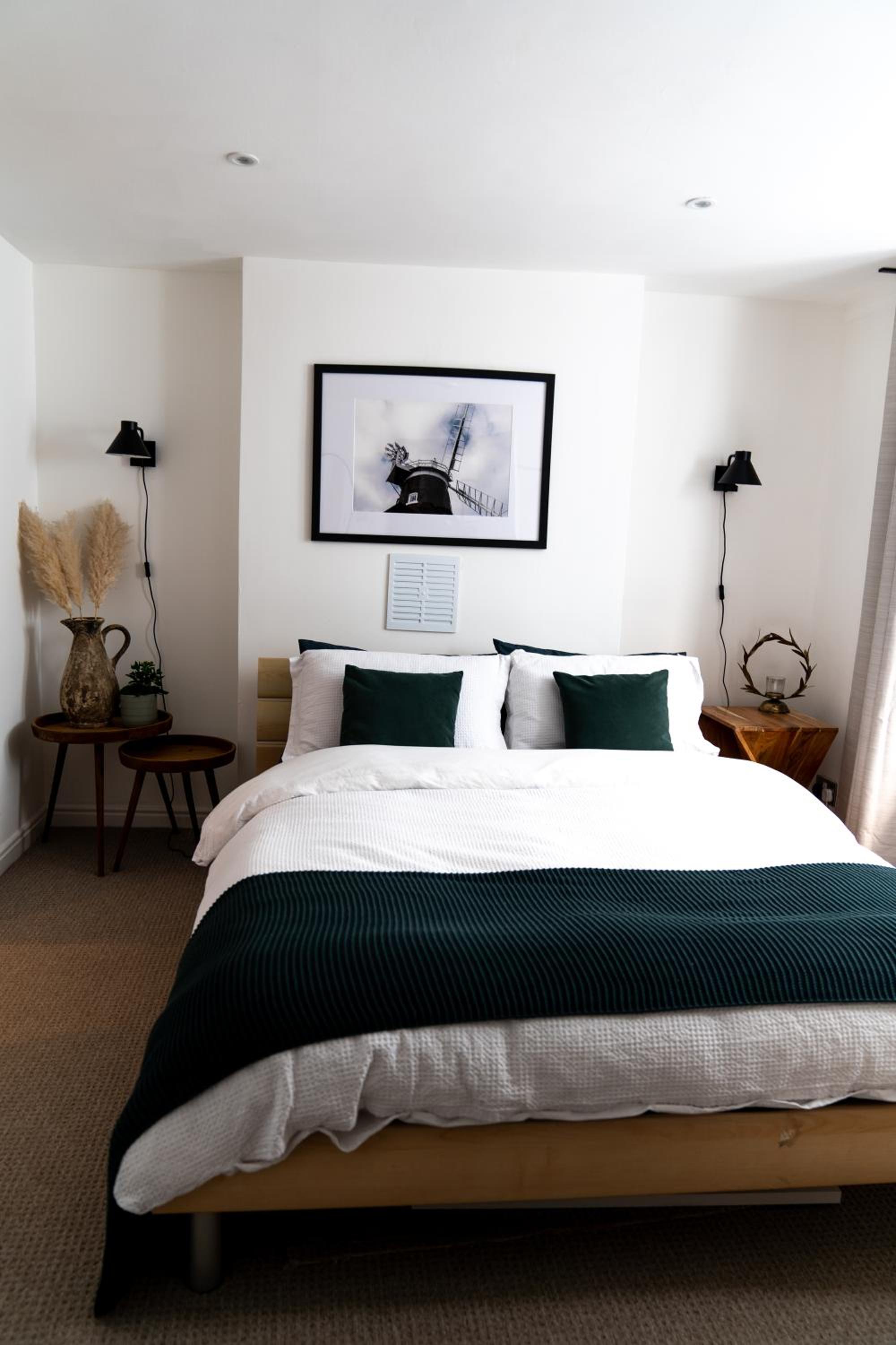 One-Bedroom Apartment - Photo 14