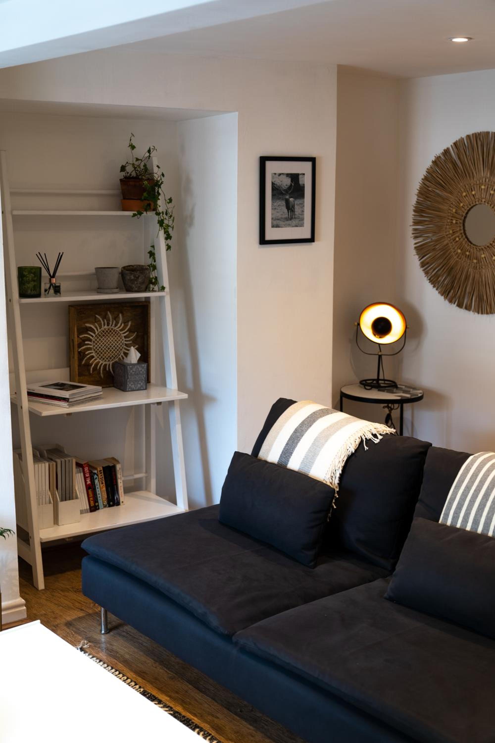 One-Bedroom Apartment - Photo 15