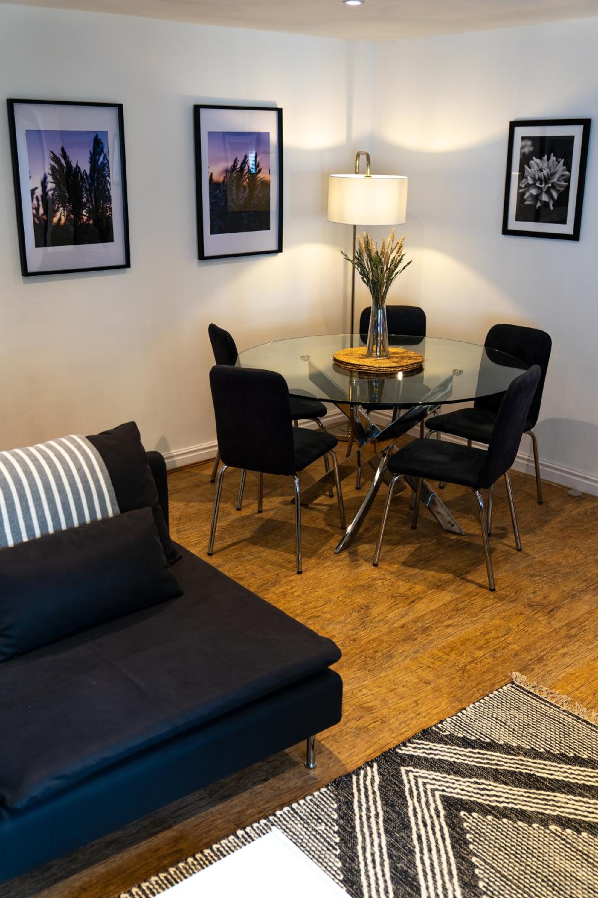 One-Bedroom Apartment - Photo 17