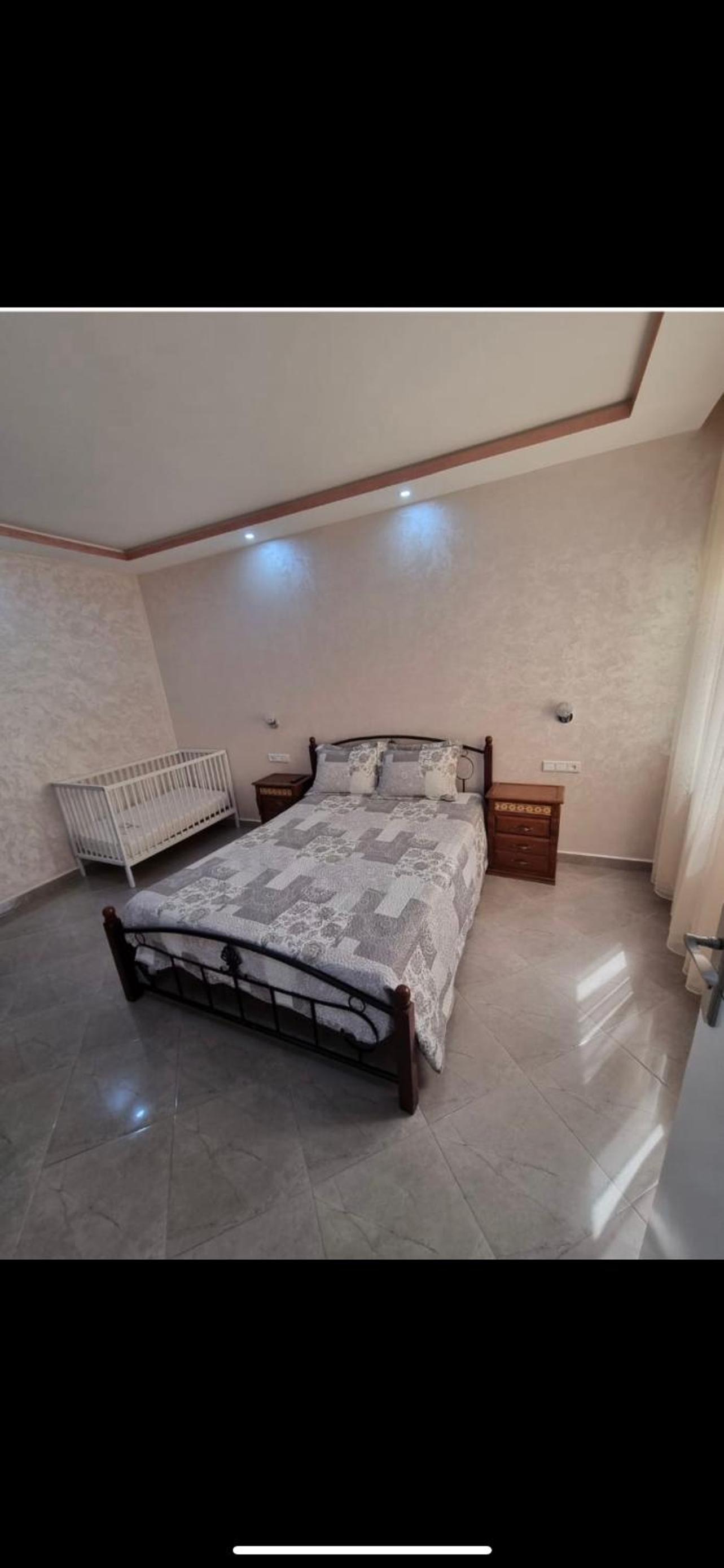 One-Bedroom Apartment - Photo 10