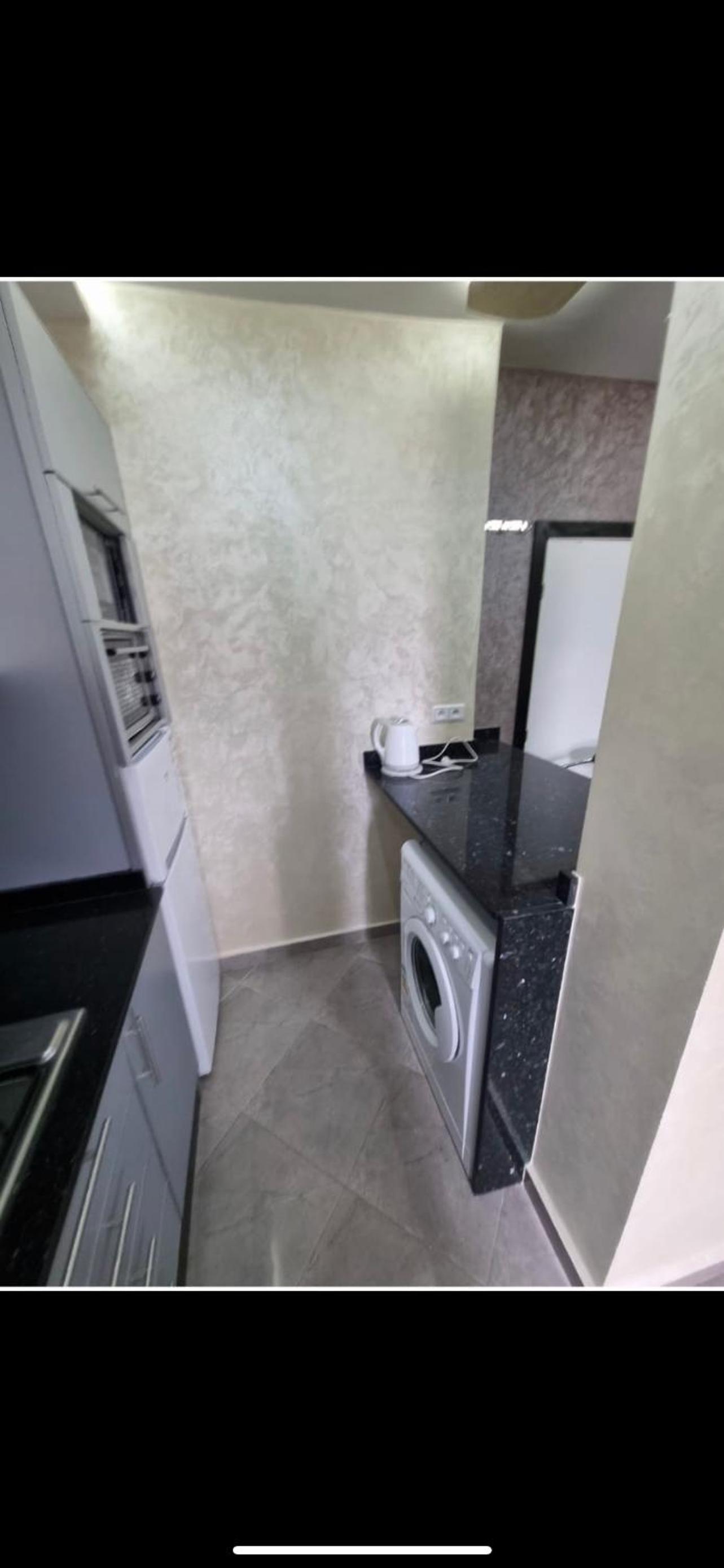 One-Bedroom Apartment - Photo 12
