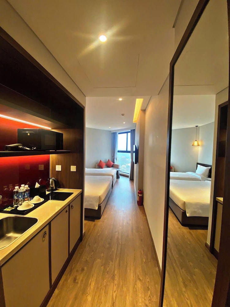 Deluxe Triple Room, Beach View photo 2