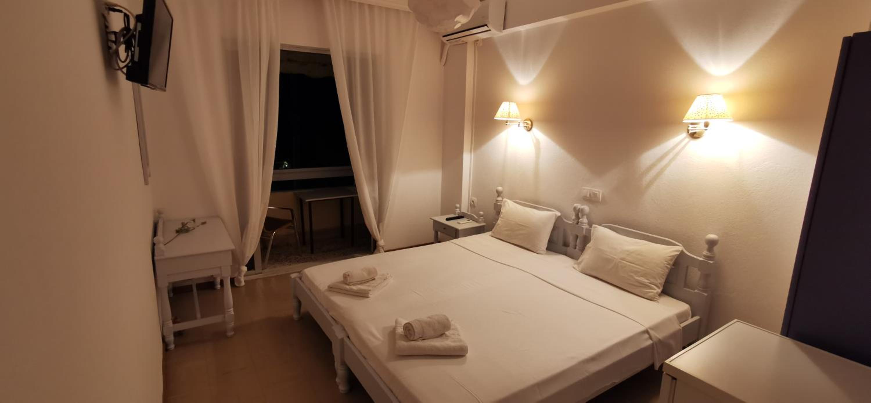 Double Room with Balcony and Sea View photo 1