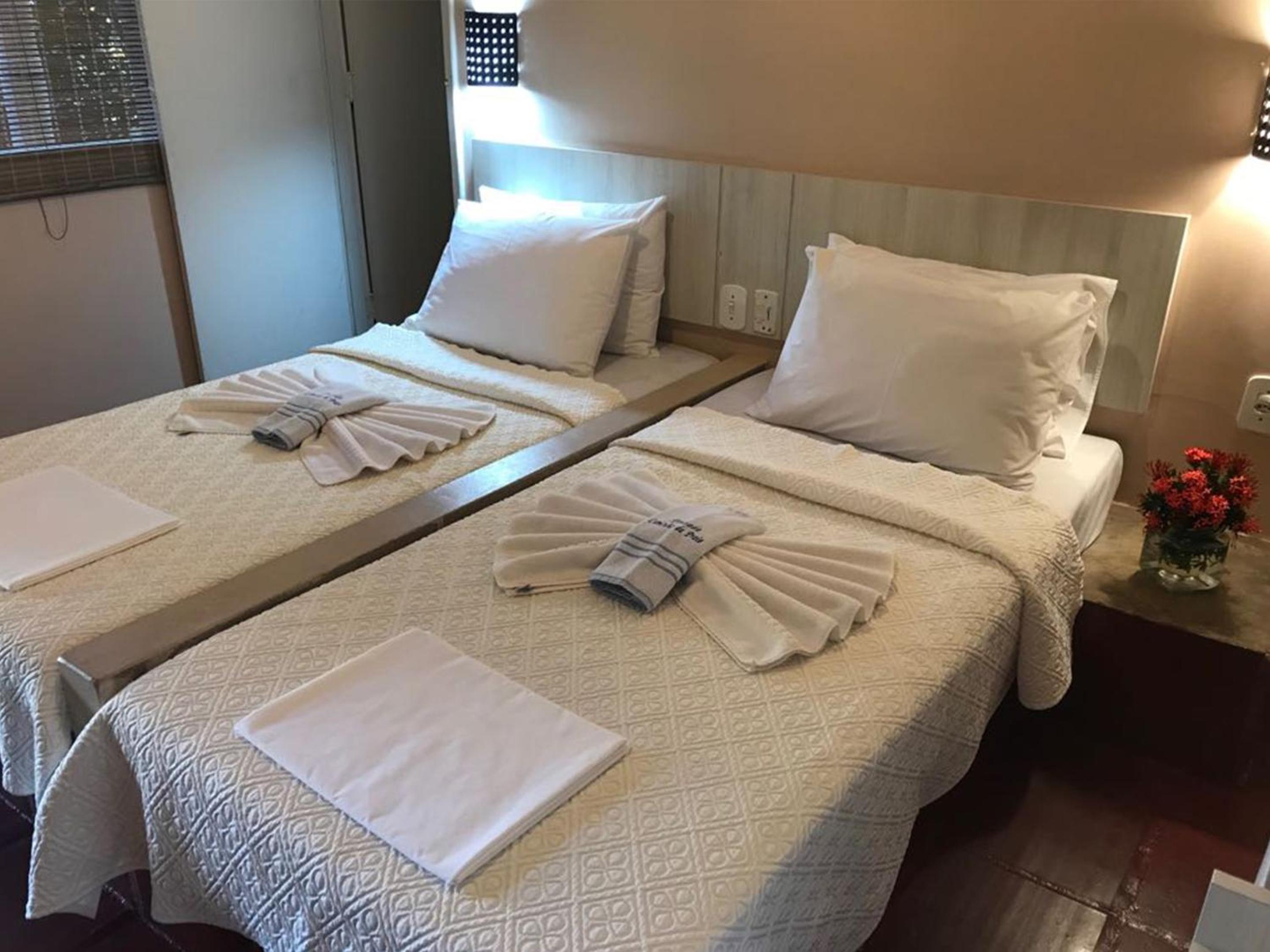 Standard Twin Room with Air Conditioning - Photo 5
