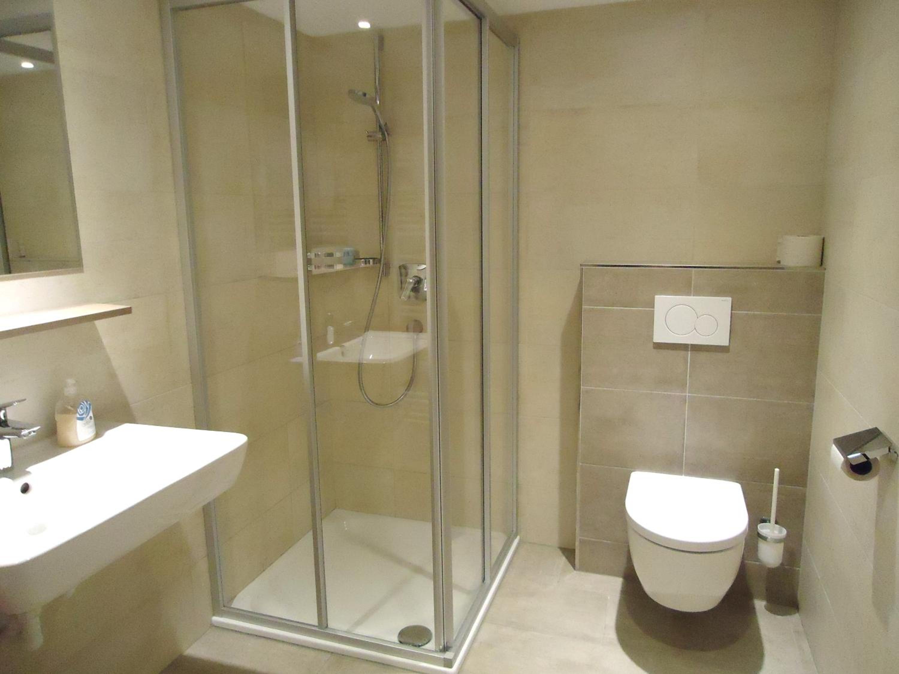 Single Room with Shower photo 3