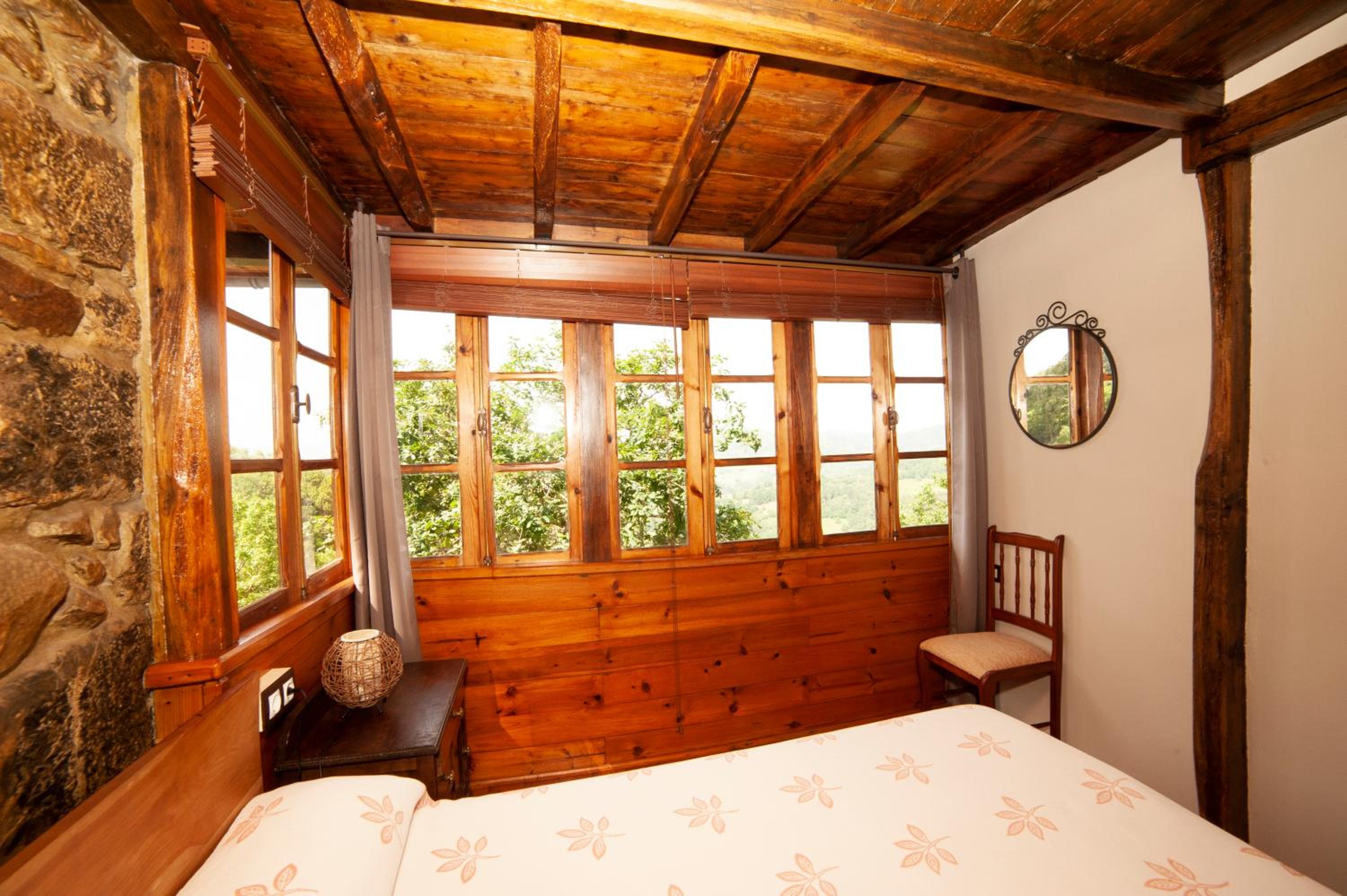 Two-Bedroom House photo 3