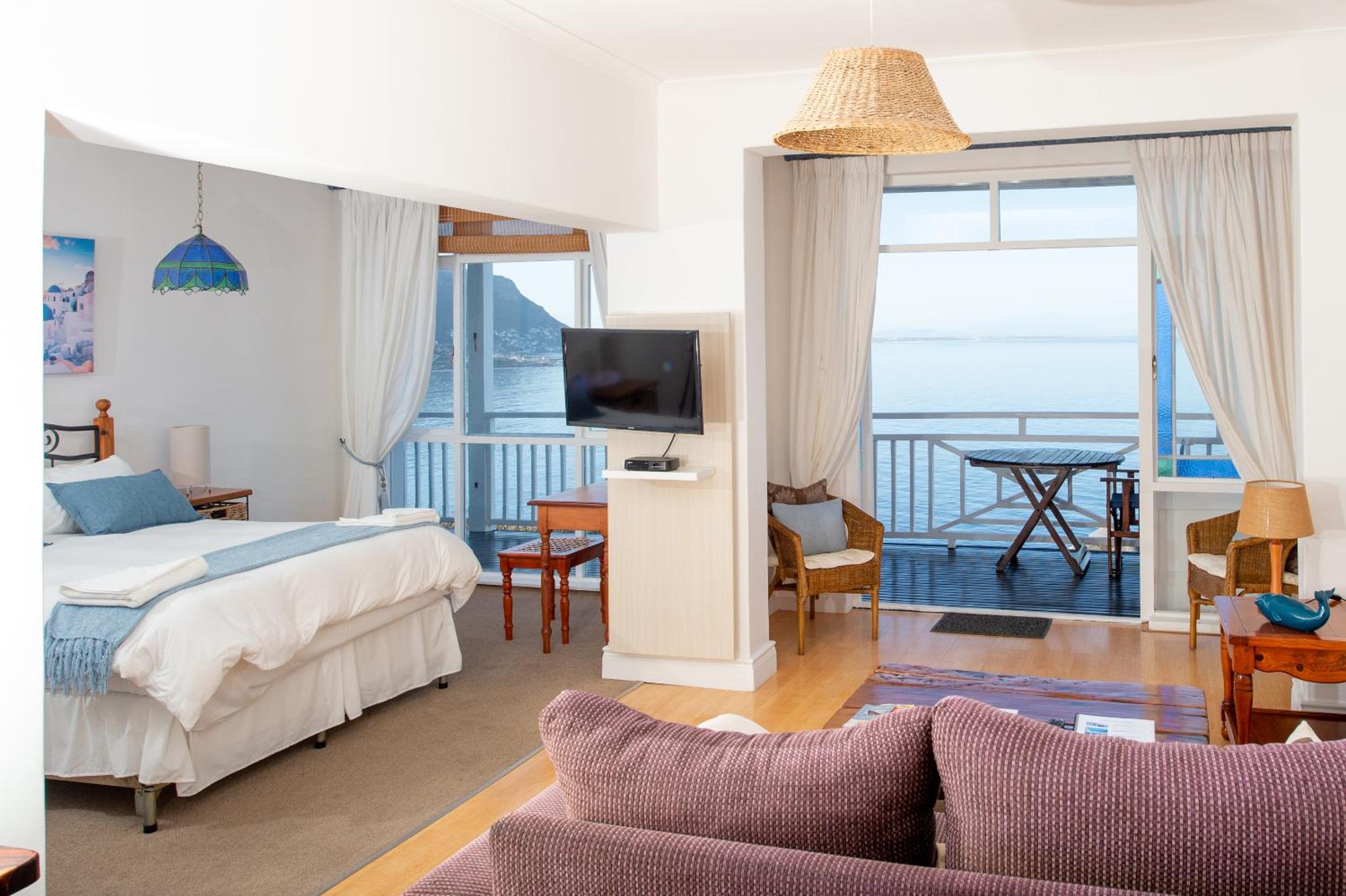 Apartment with Sea View photo 1