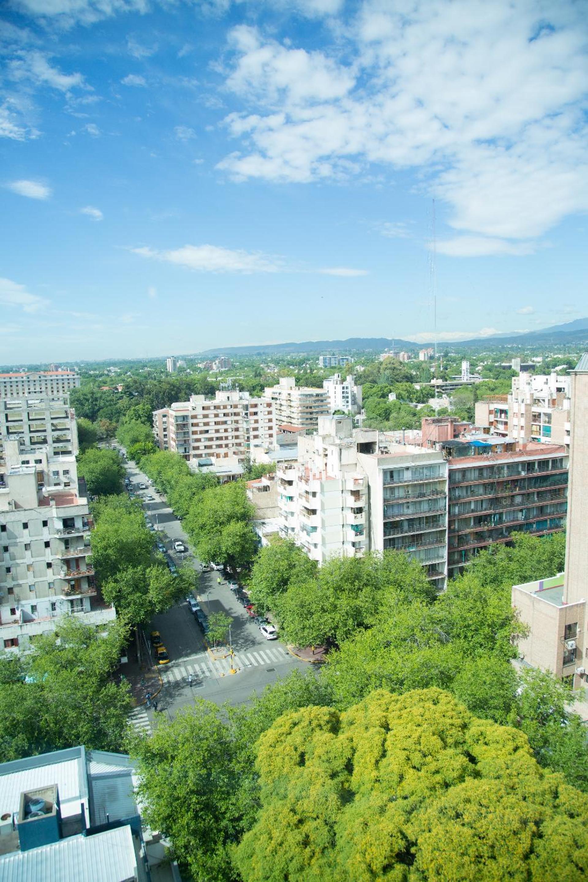 Apartment with Mountain View photo 3