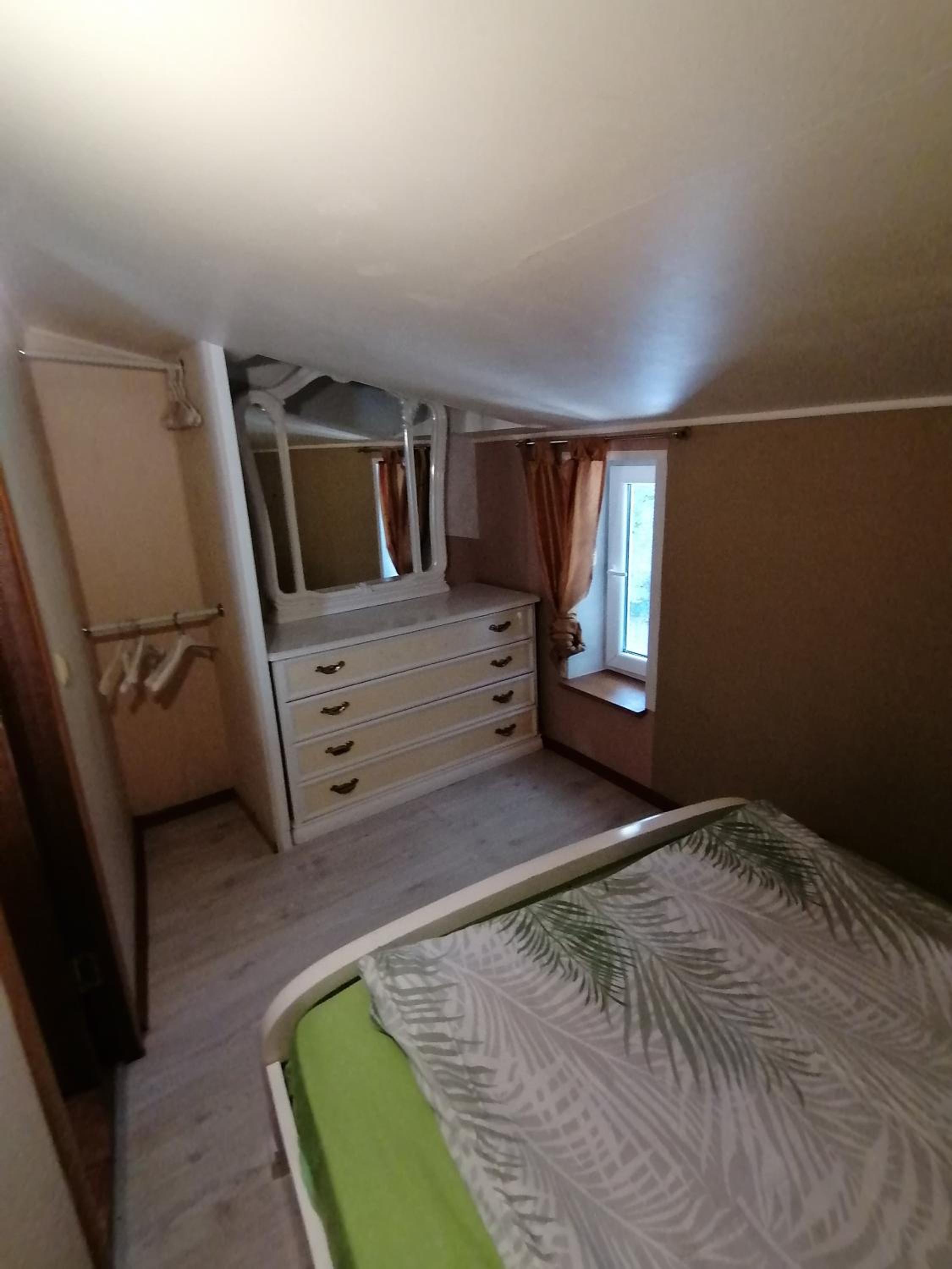 Apartment with Balcony - Photo 8