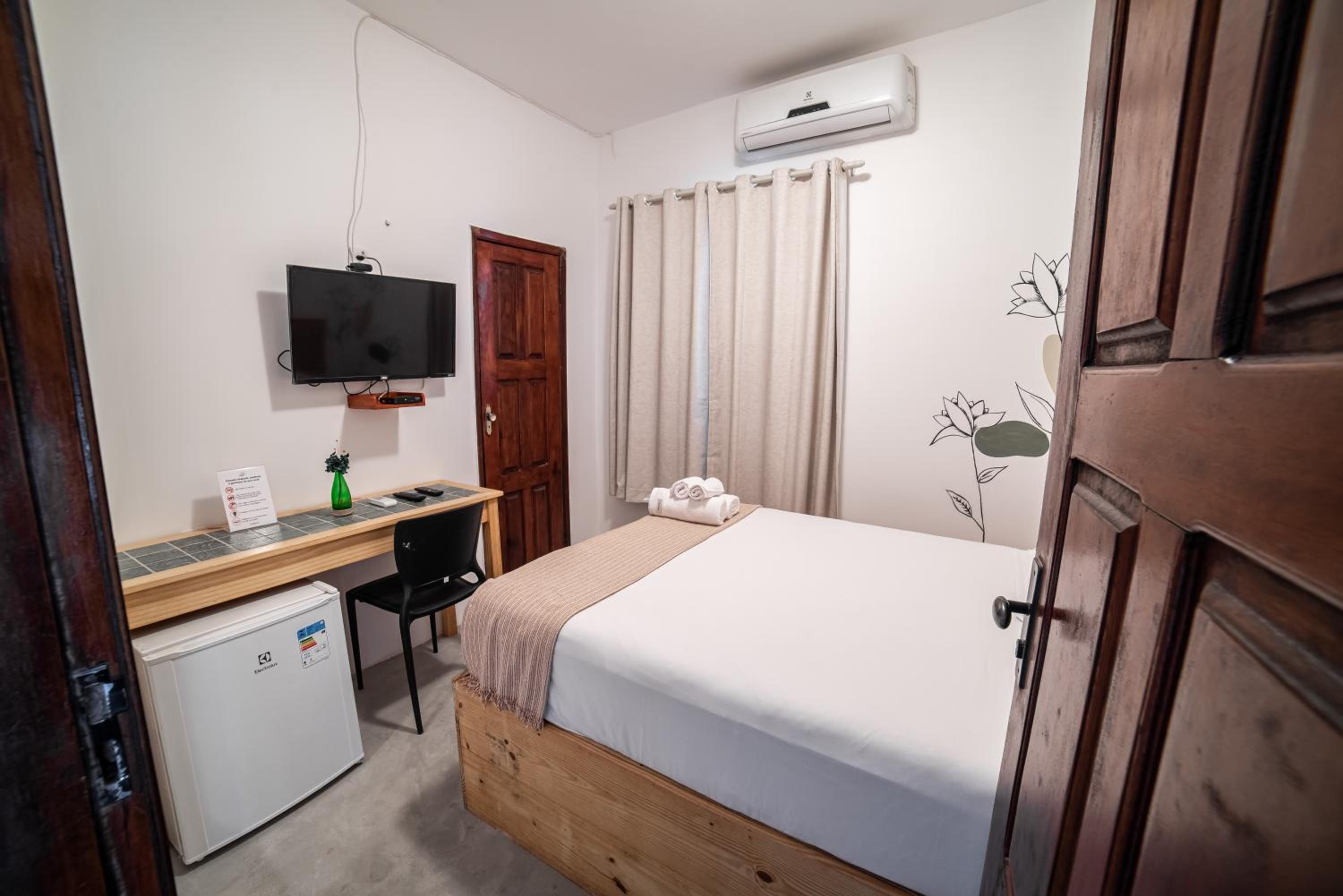 Small Single Room photo 3