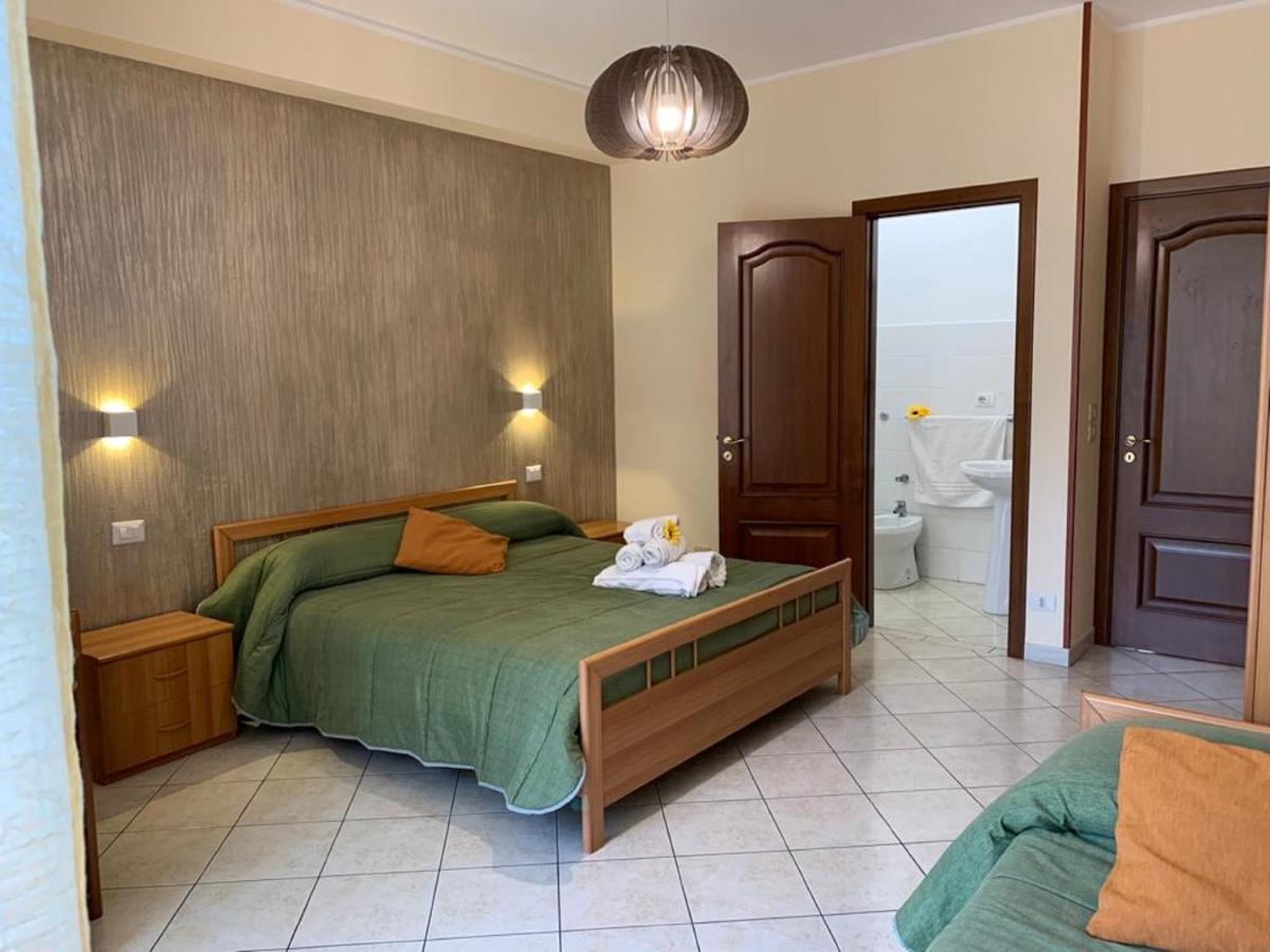 Triple Room with Private Bathroom photo 1