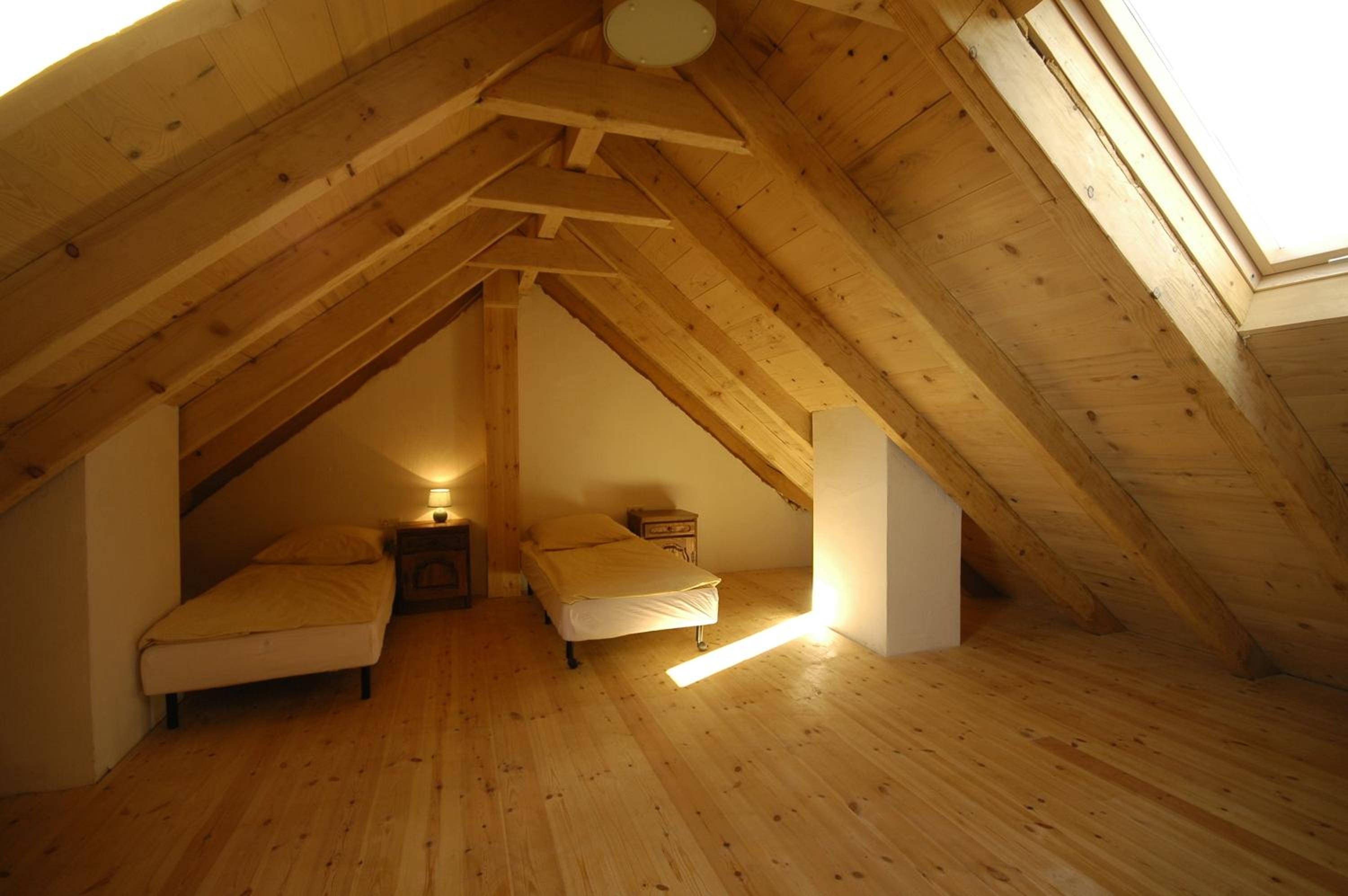 Three-Bedroom Apartment photo 2