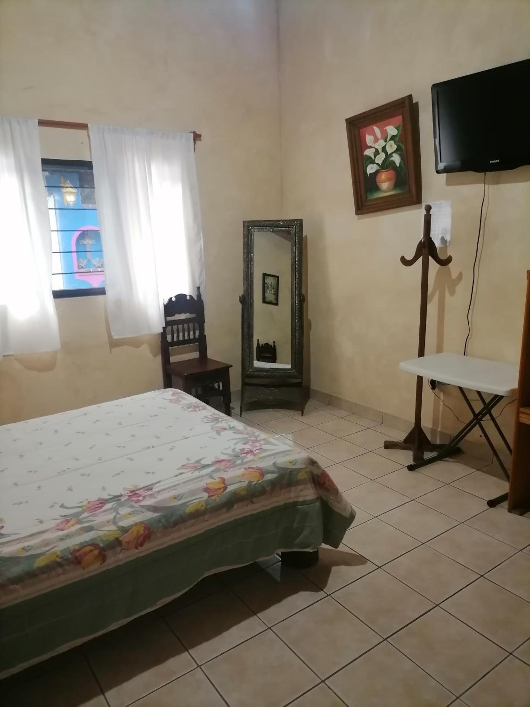 Standard Double Room - Photo 5