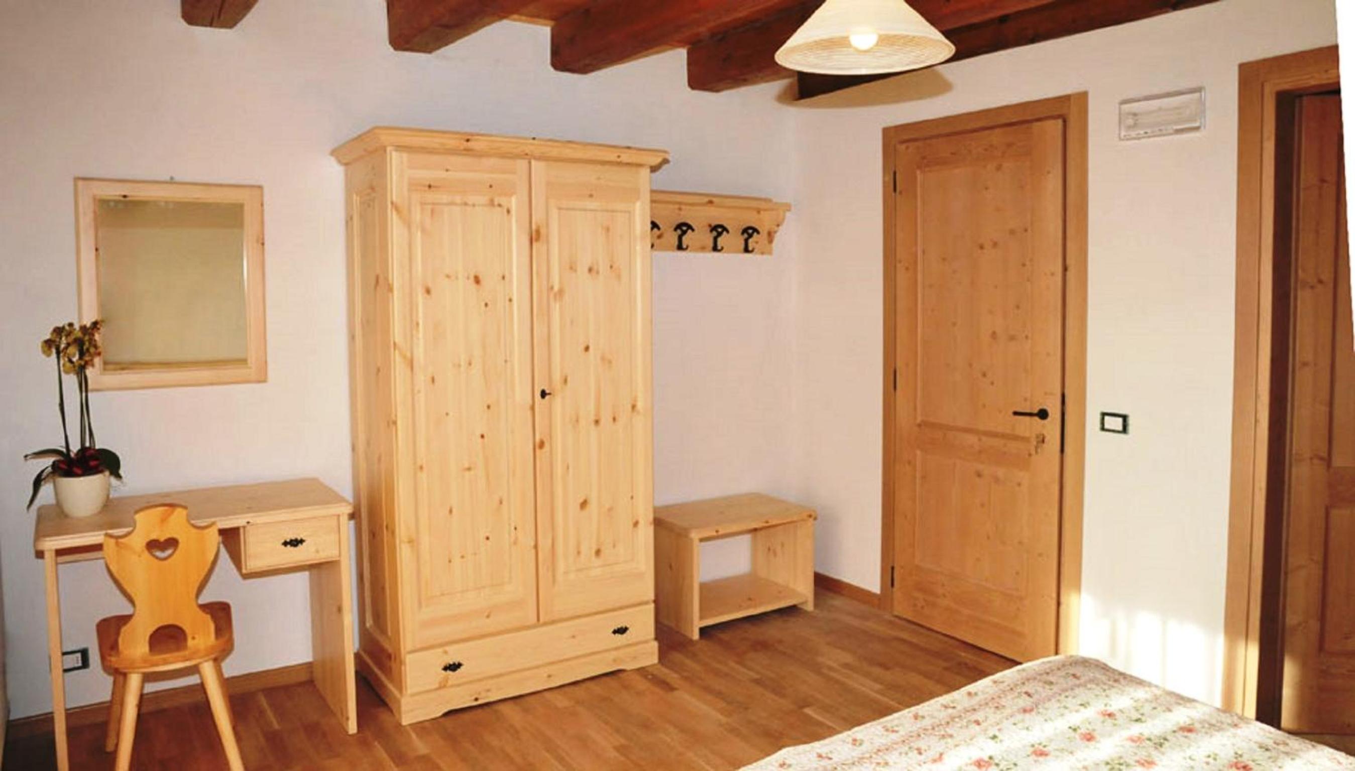 Double or Twin Room with Mountain View - Photo 3
