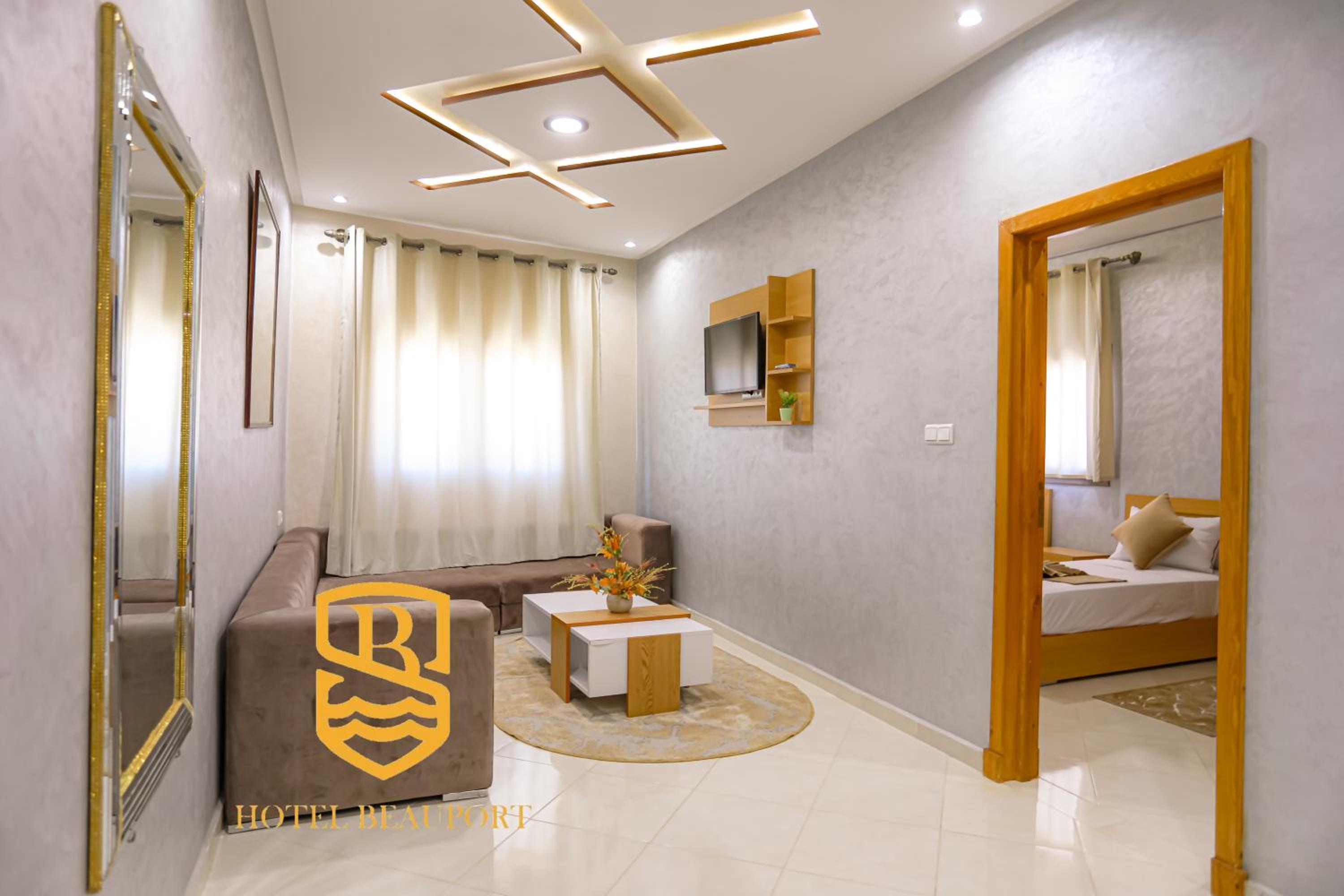 Deluxe Suite - Photo 8