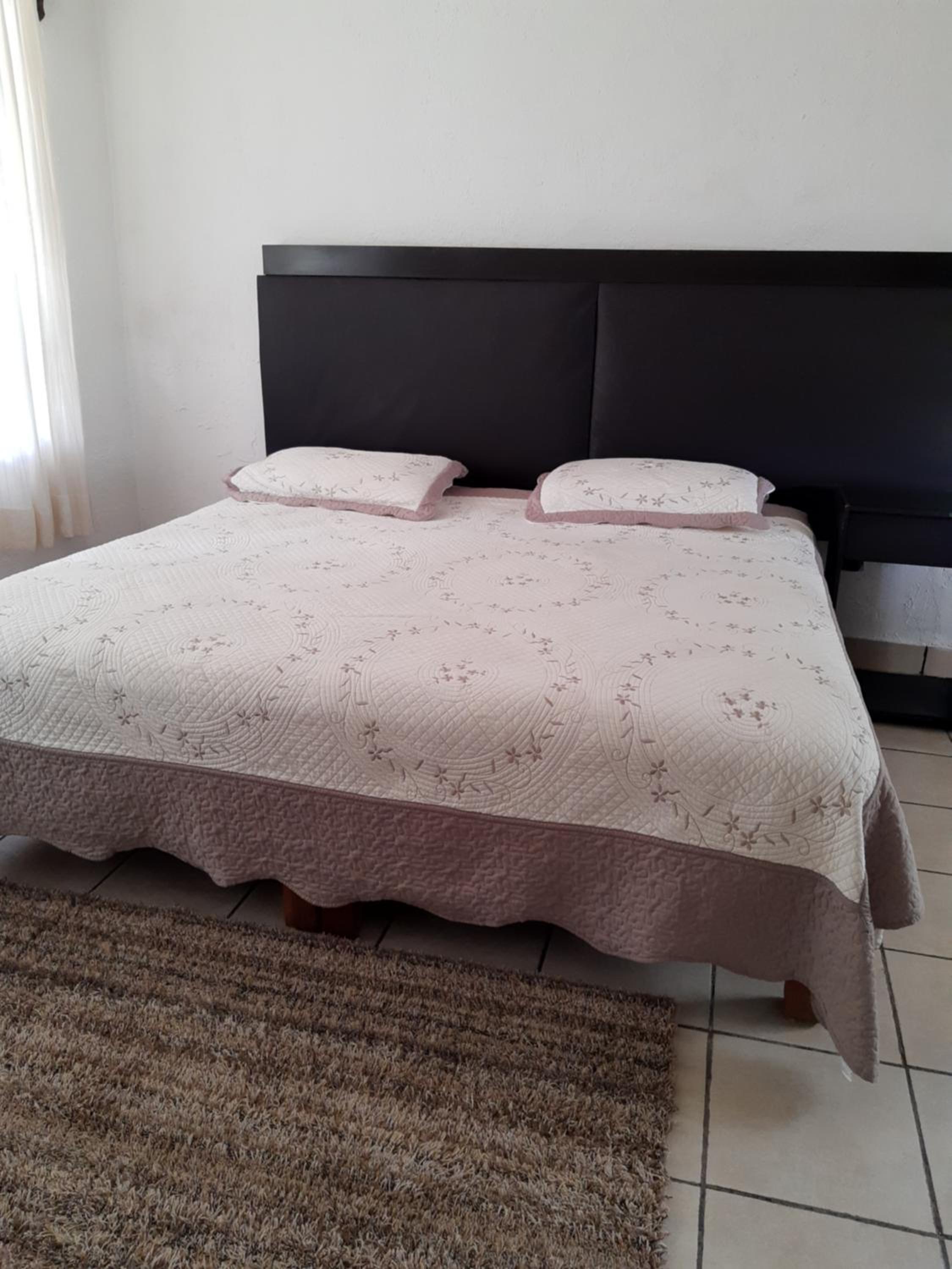 Standard King Room - Photo 3