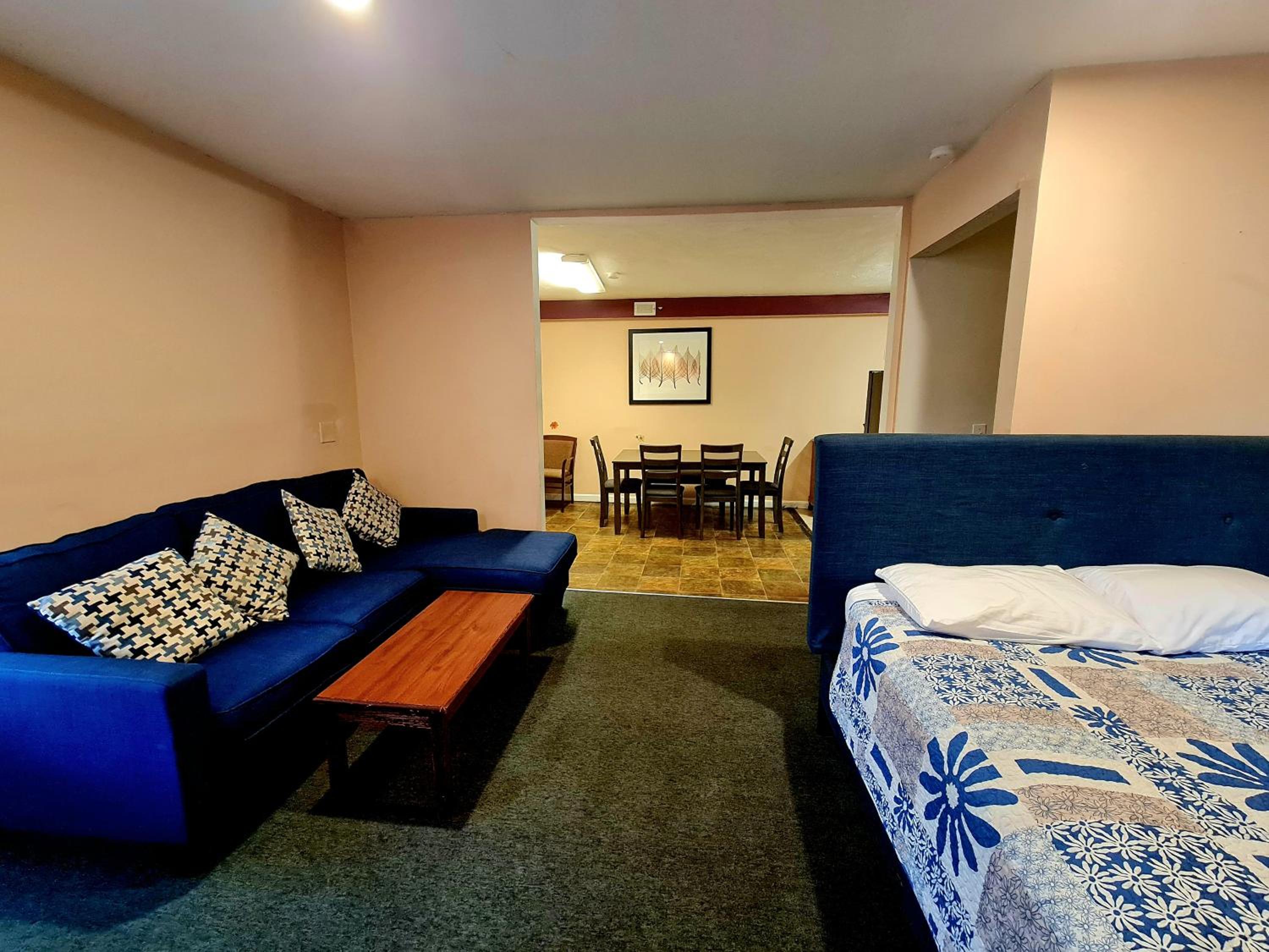 One-Bedroom Apartment - Ground Floor photo 3