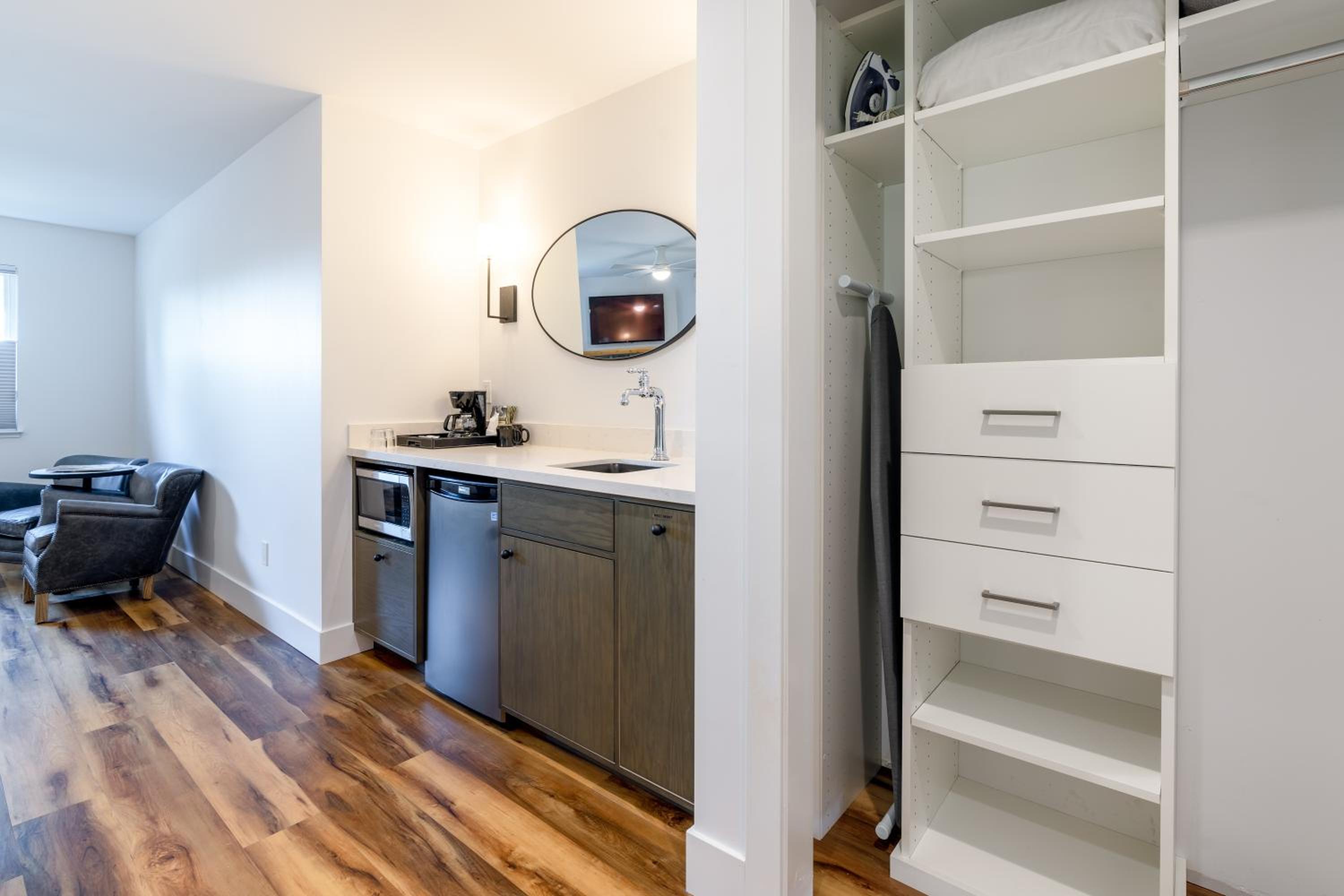 Superior King Room photo 2