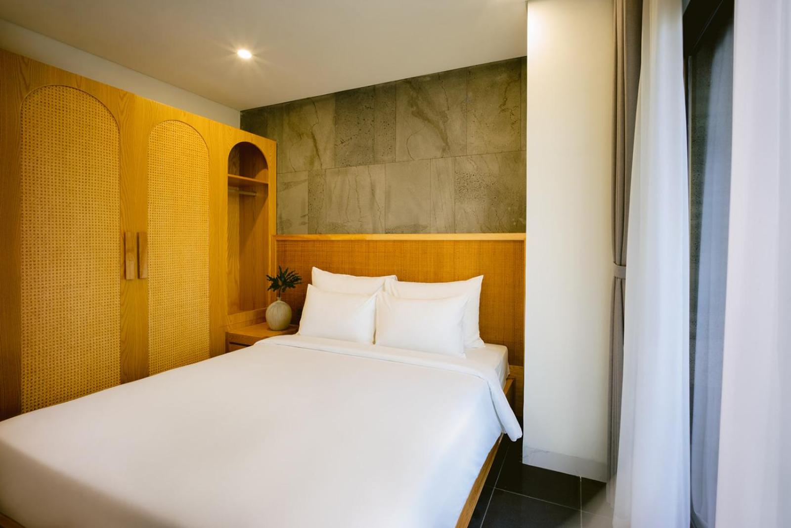 Two-Bedroom Apartment - Photo 3