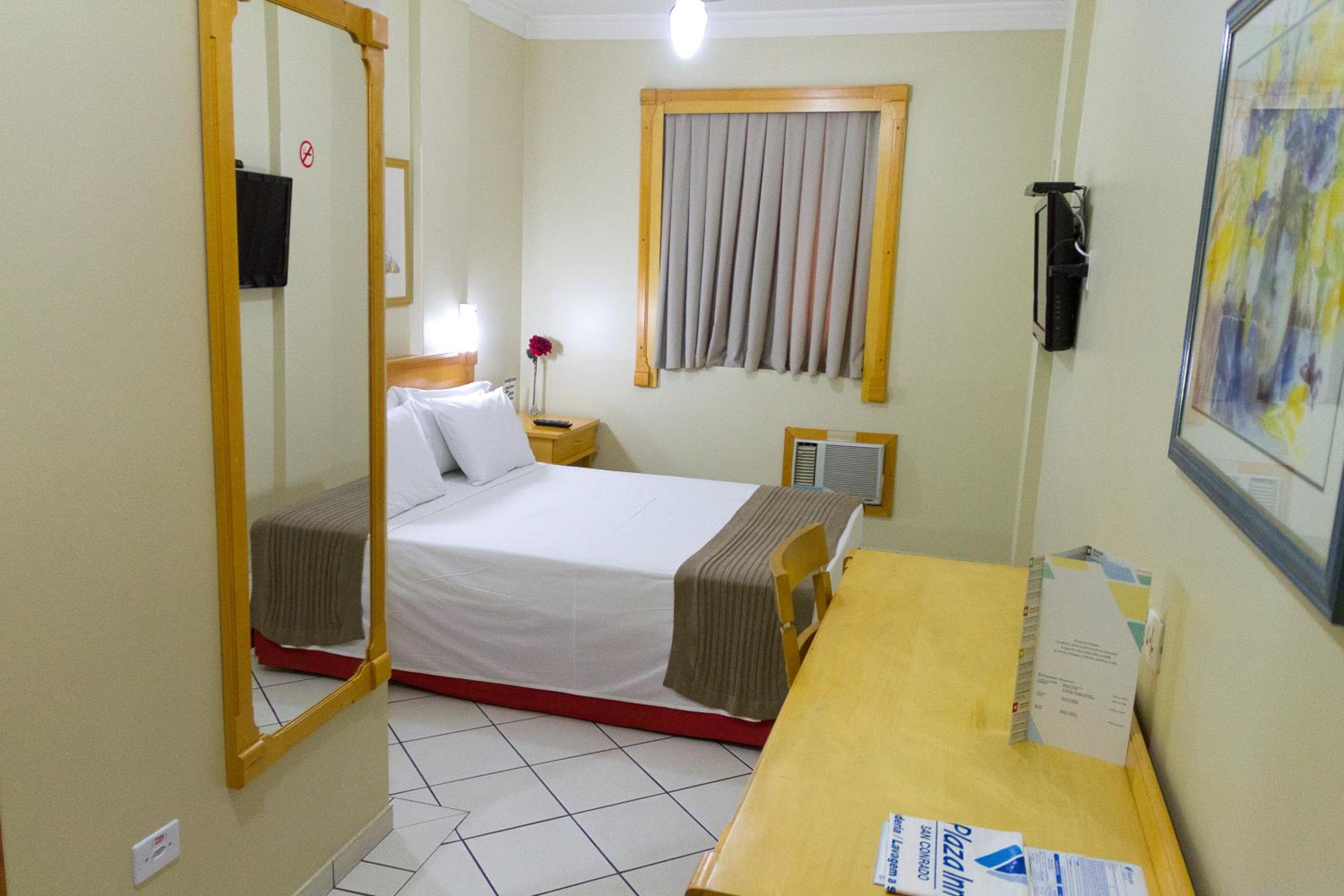 Standard Double Room - Photo 7