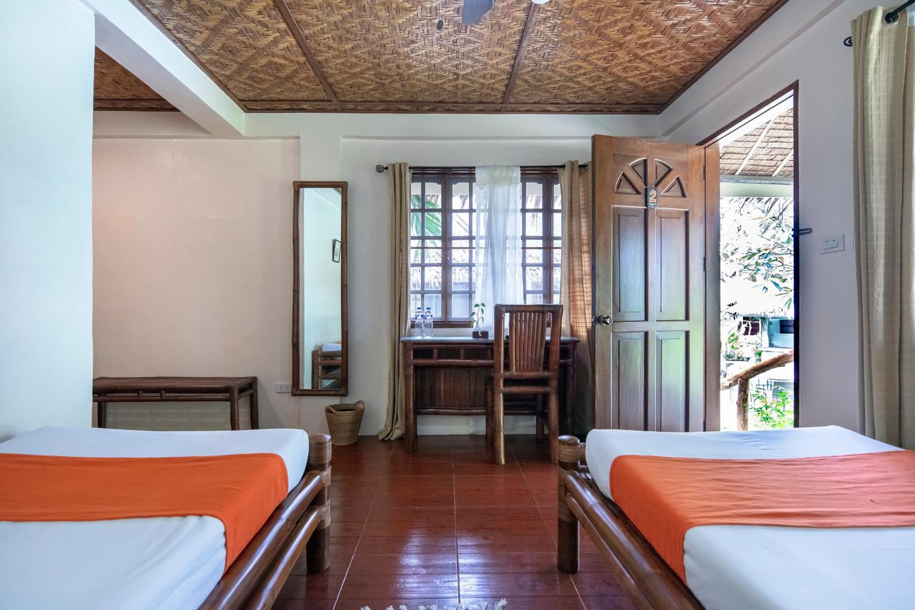 Standard Room with Garden View photo 2