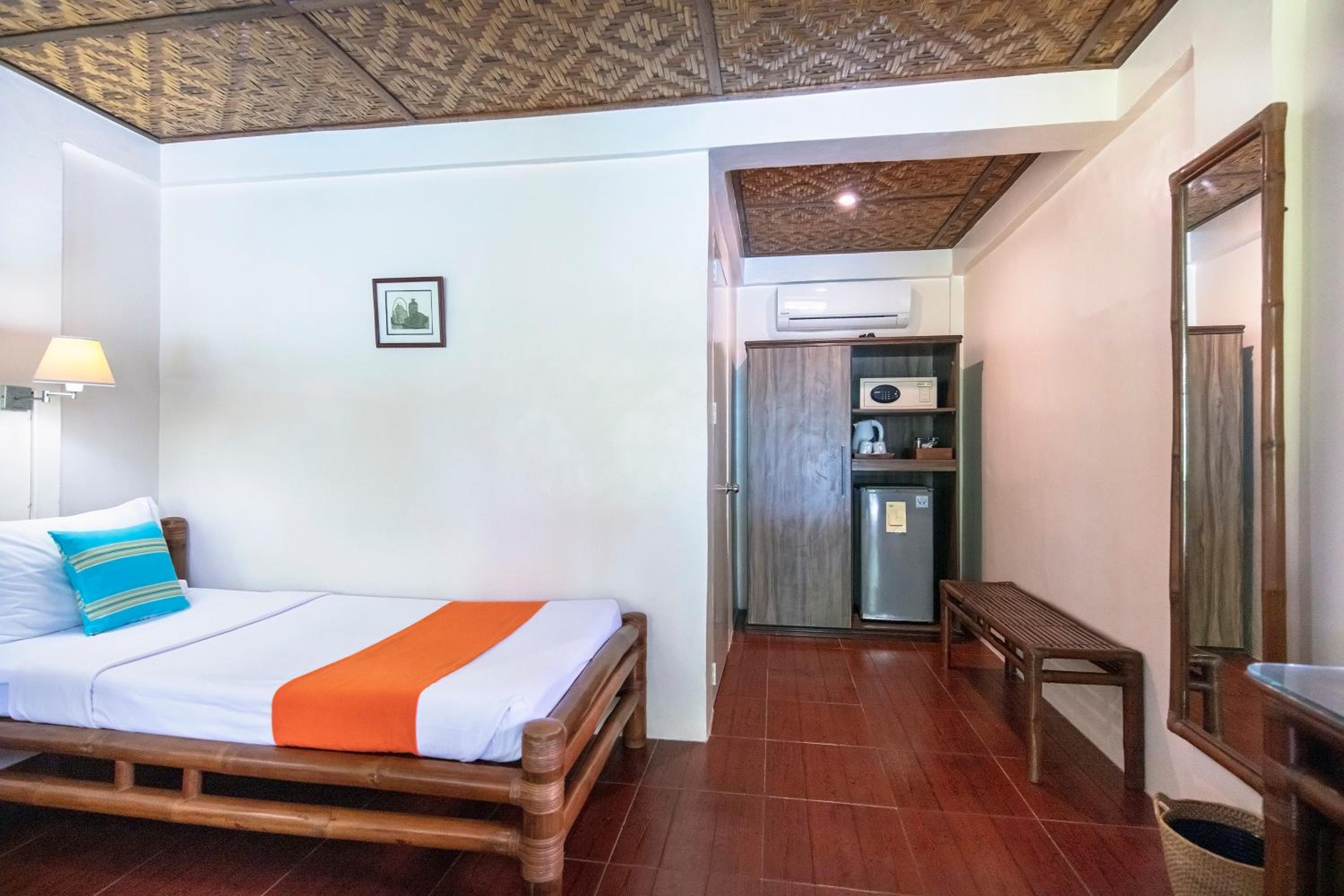 Standard Room with Garden View photo 1