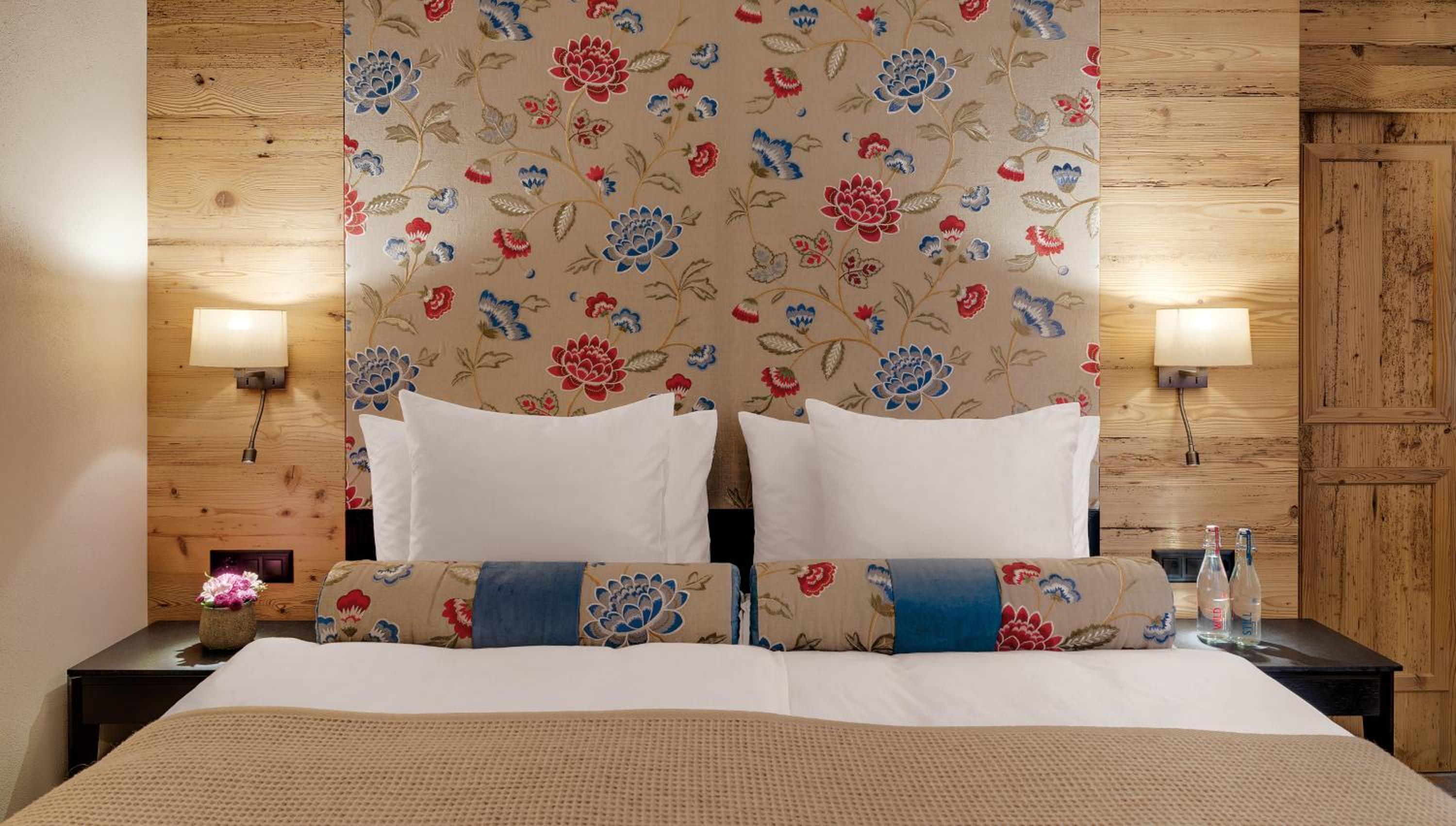Deluxe Double Room - Photo 1