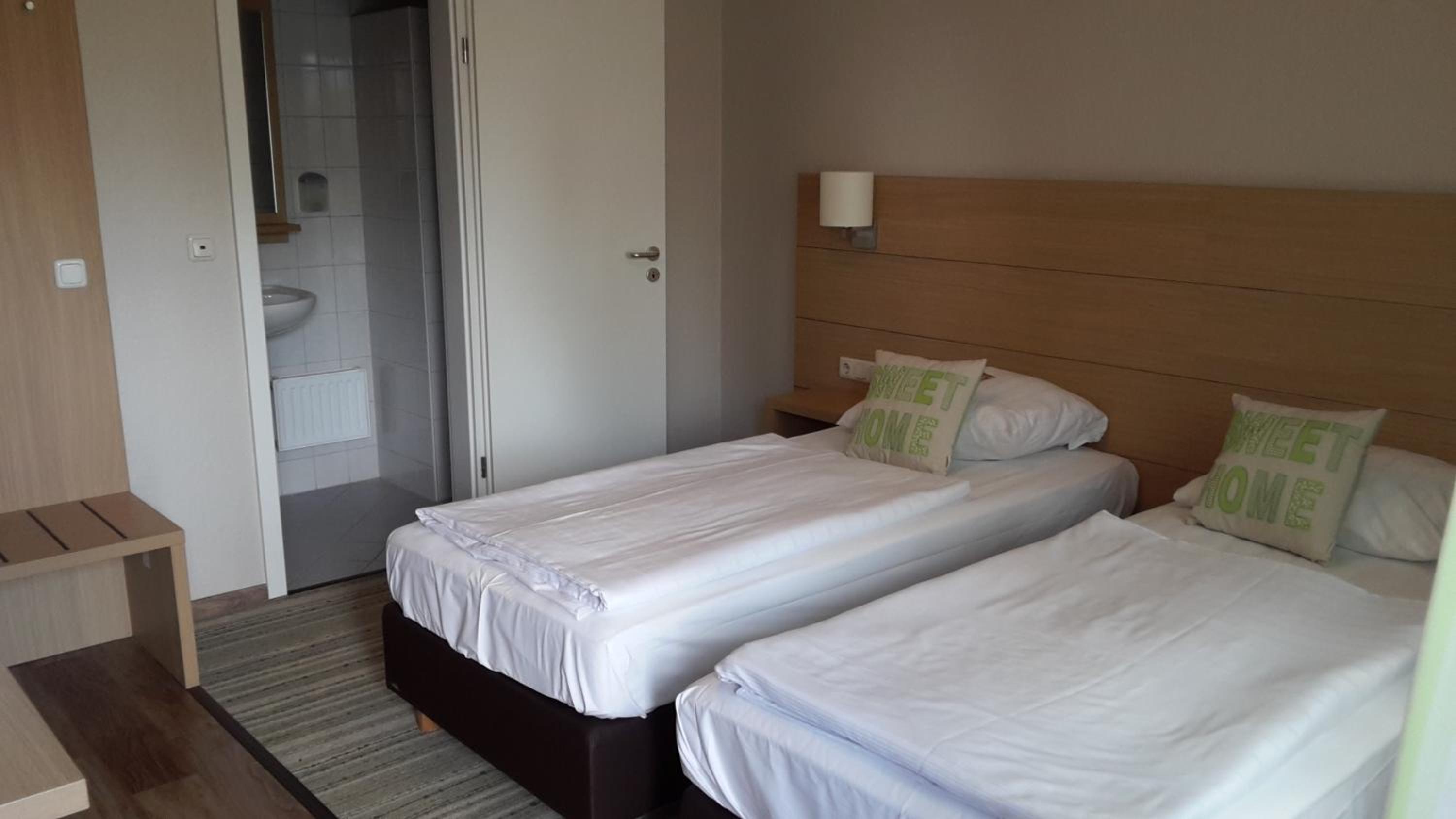 Comfort Double Room with Shower photo 3