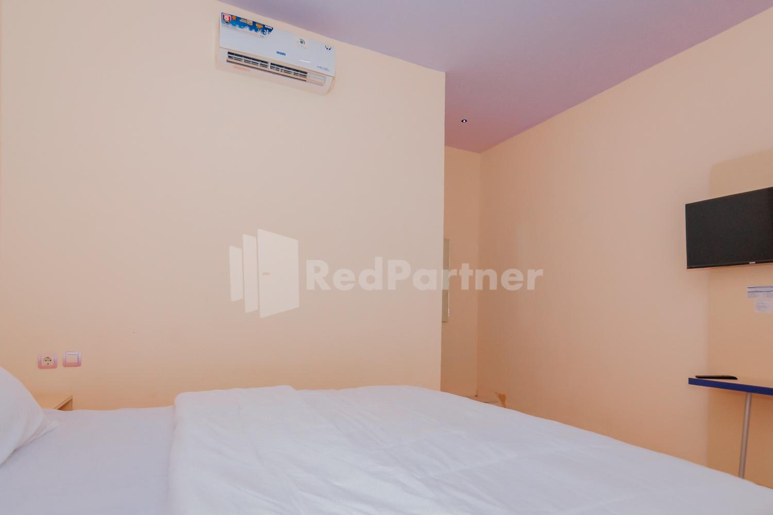 Deluxe Room - Photo 1