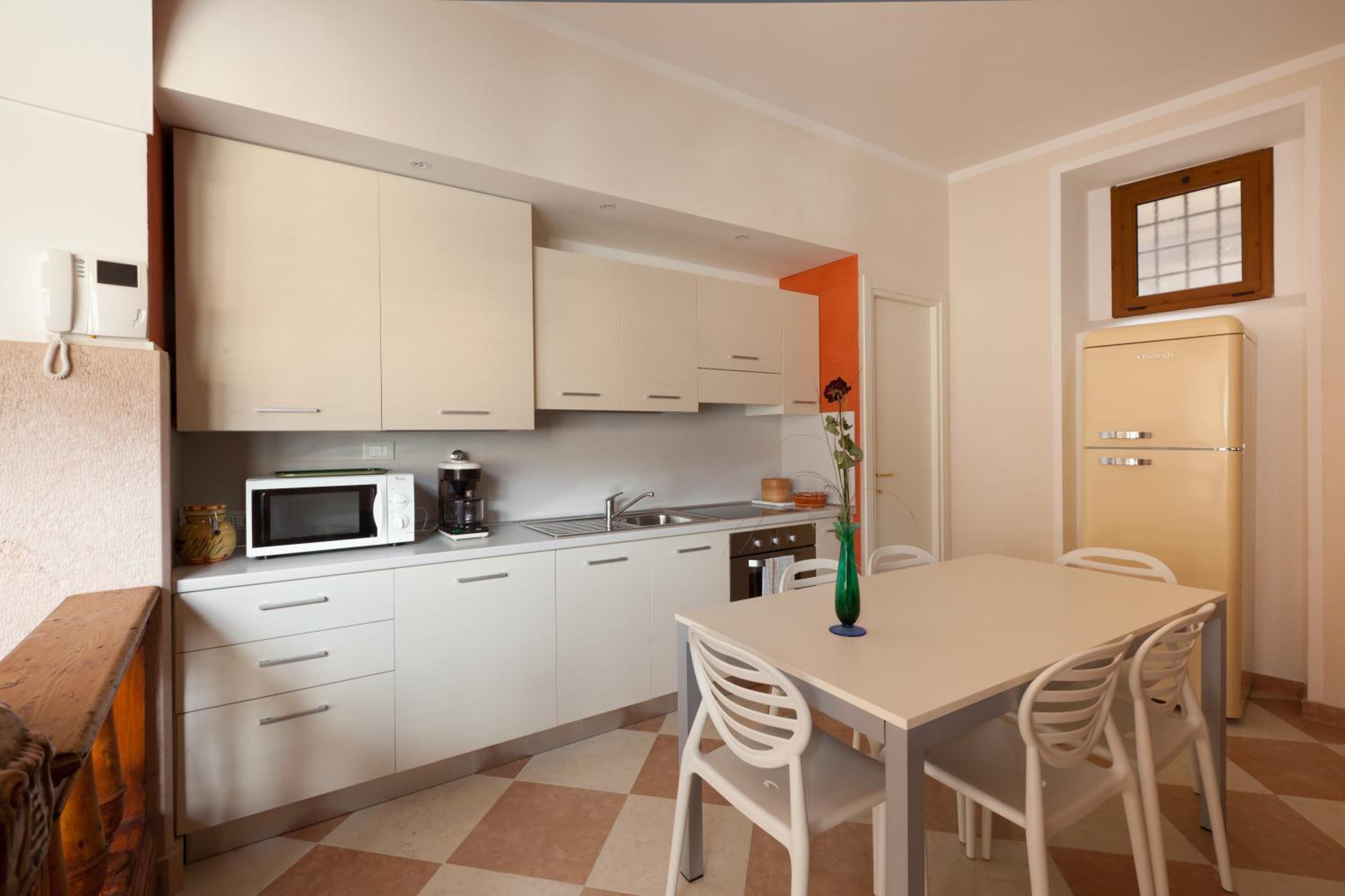 Large One-Bedroom Apartment with Spa Bath photo 3
