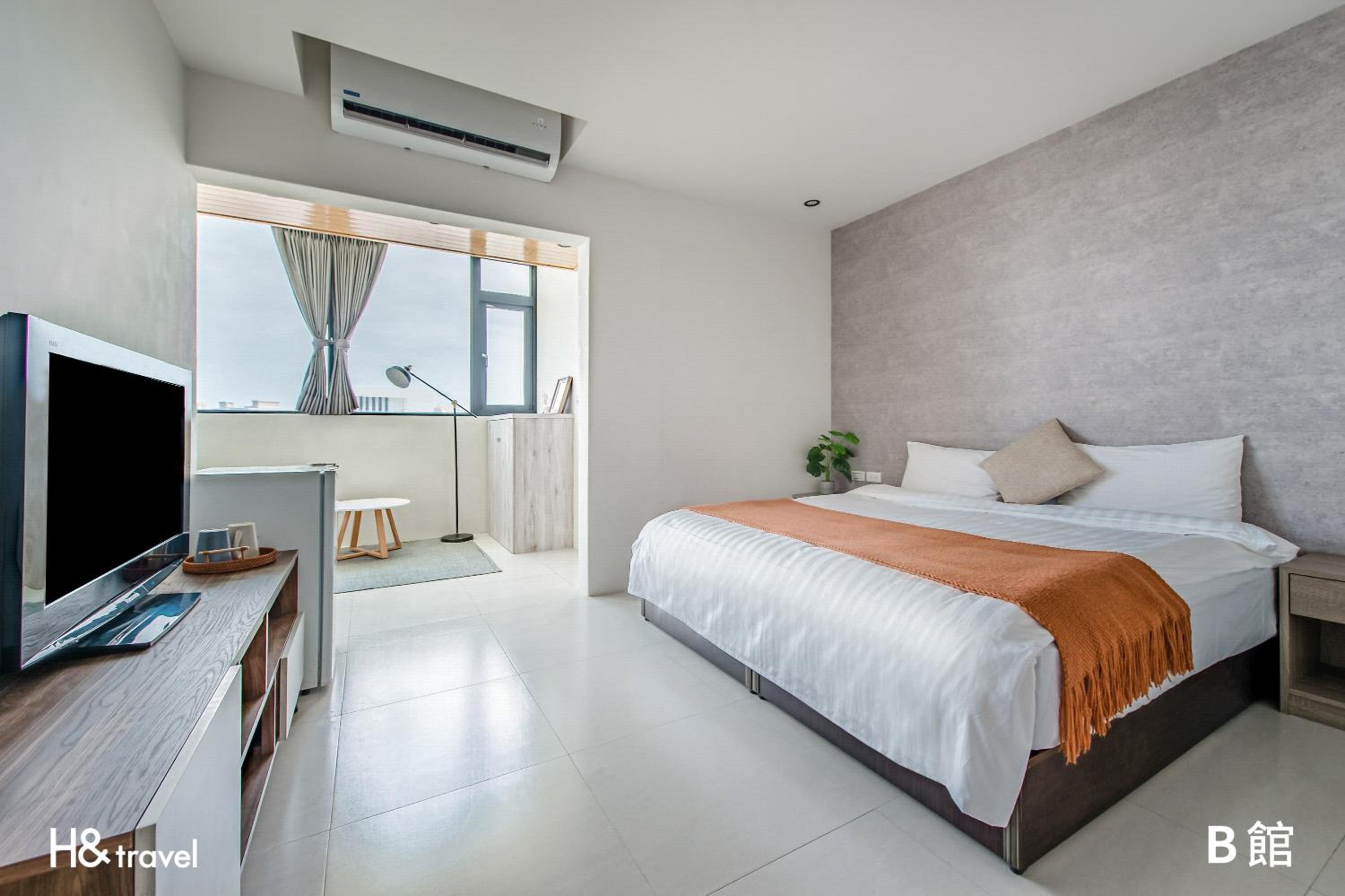 Queen Room