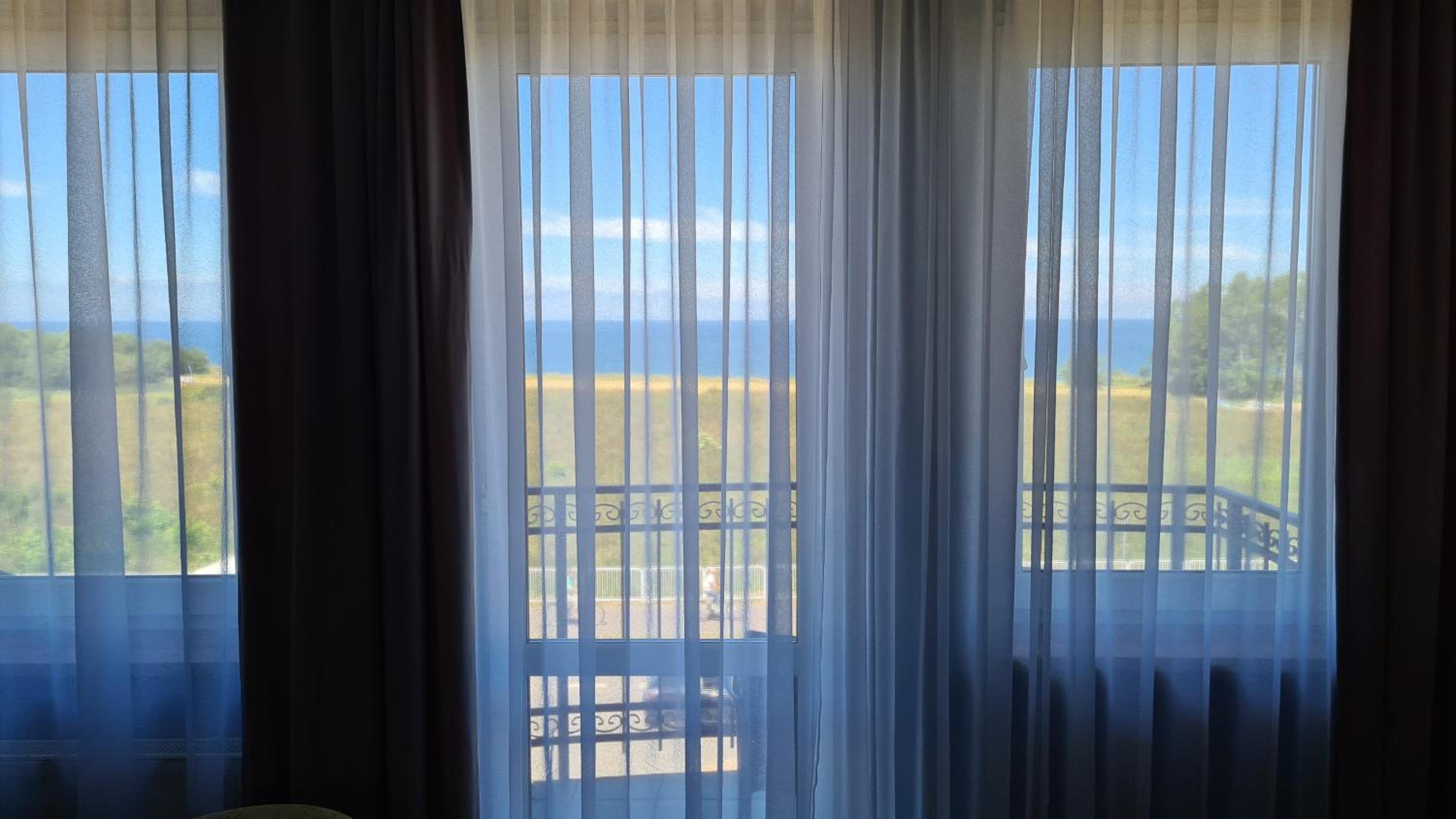 Superior Triple Room with Sea View - Photo 5