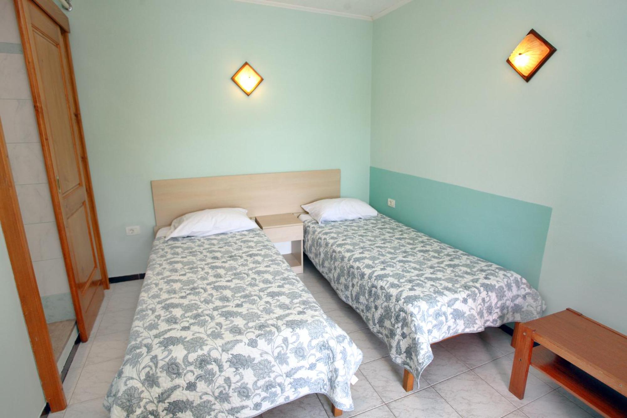 Double or Twin Room photo 1