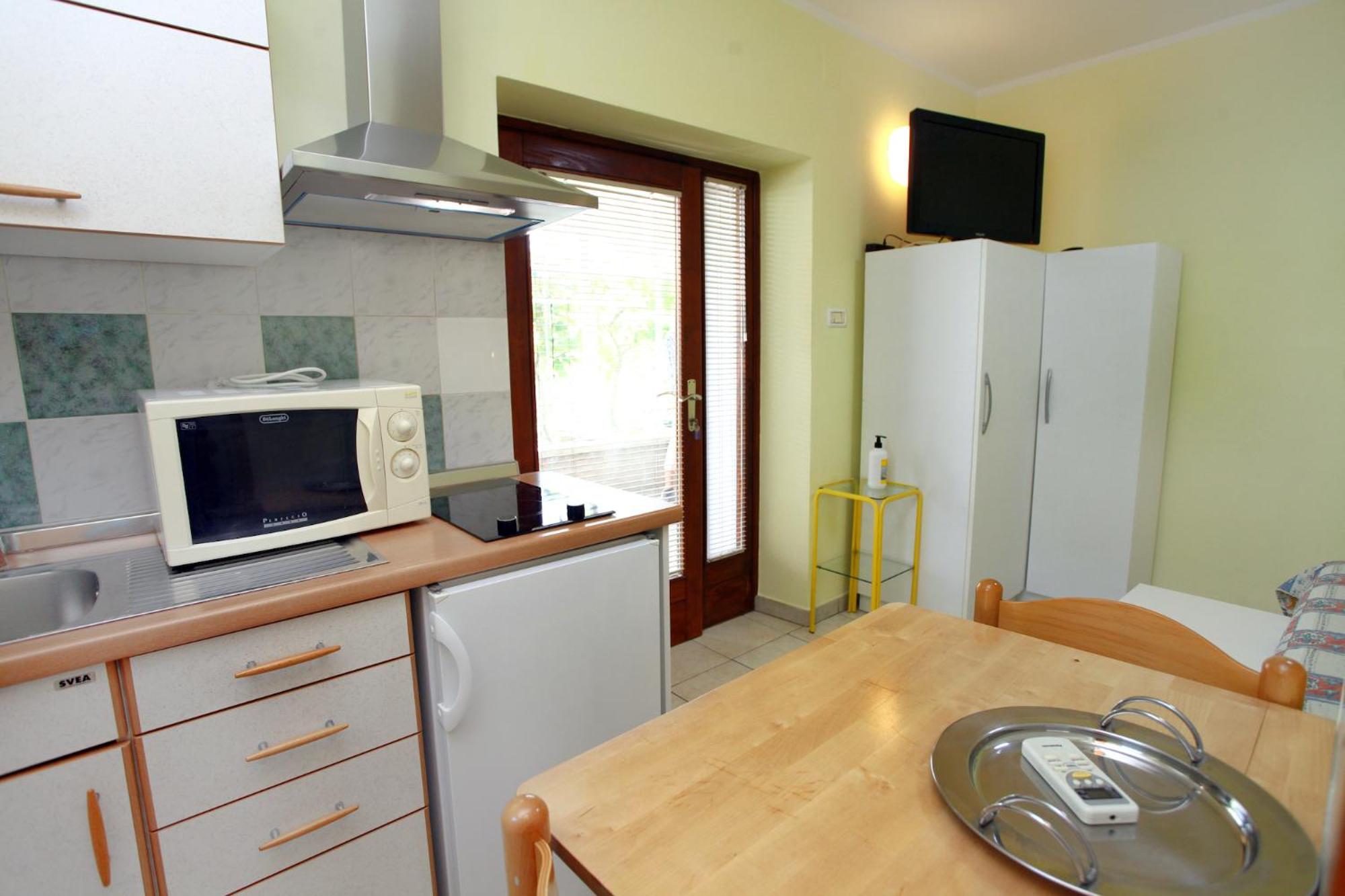 Studio with Terrace photo 2