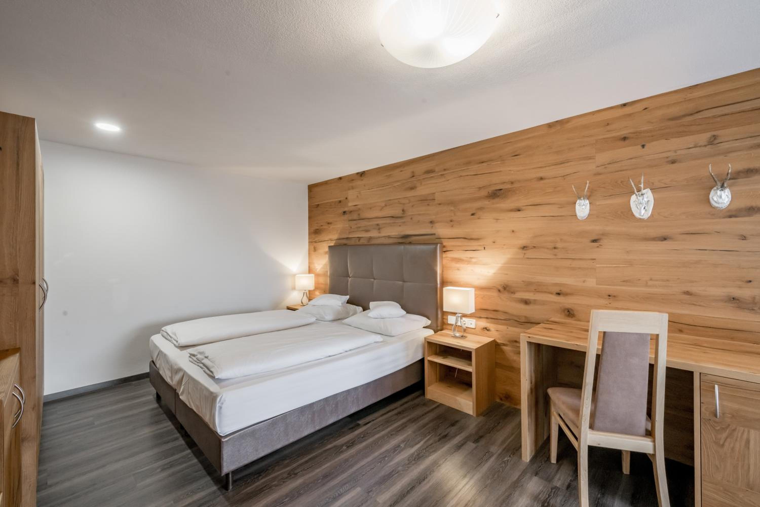 Deluxe Double Room - Photo 1