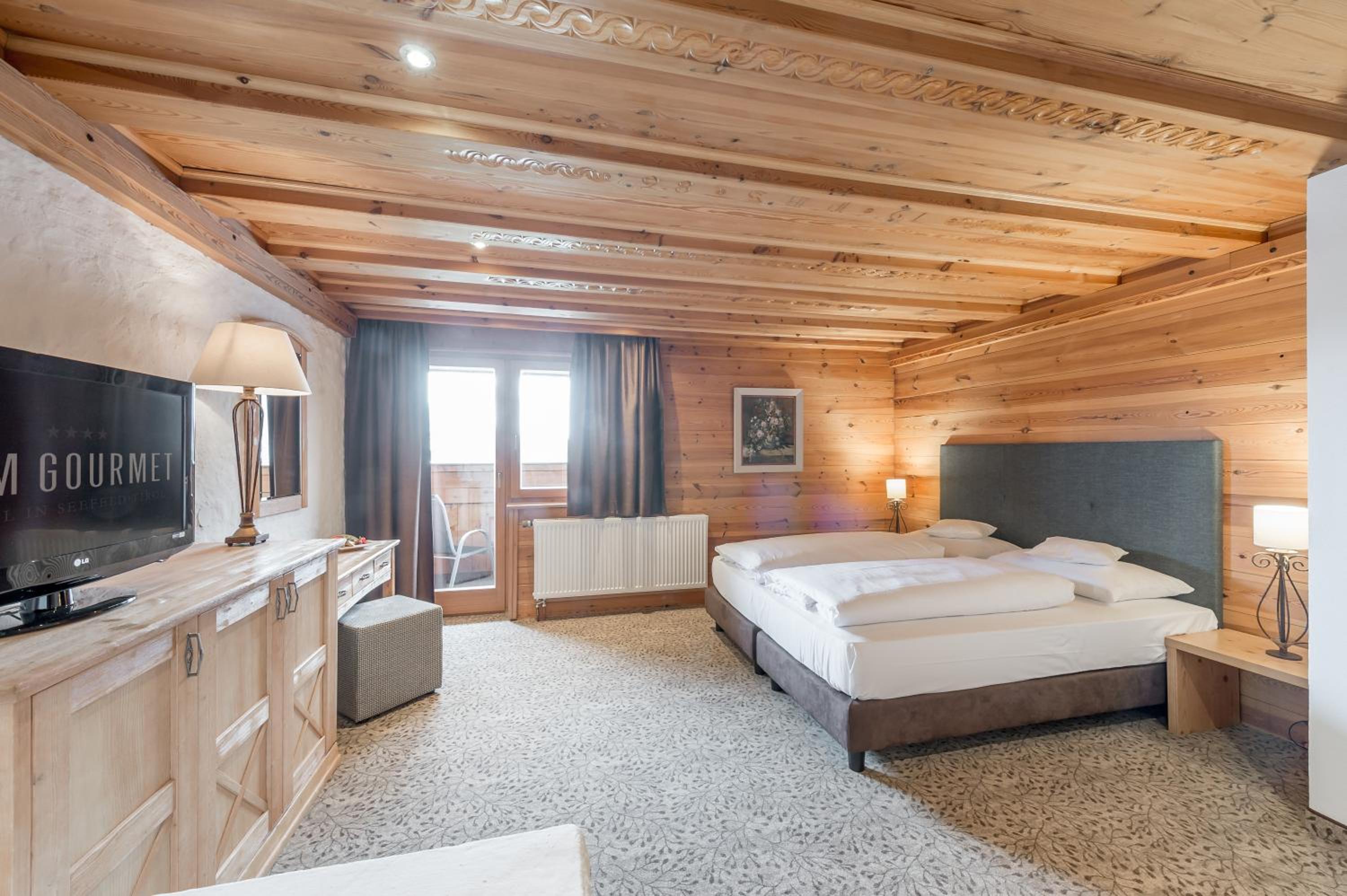 Junior Suite - Photo 1