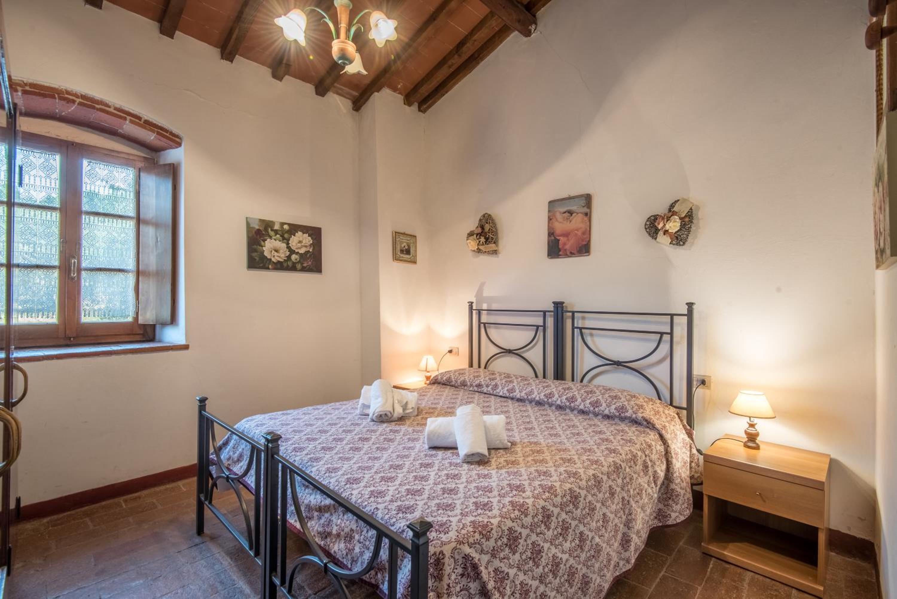 Superior One-Bedroom Apartment