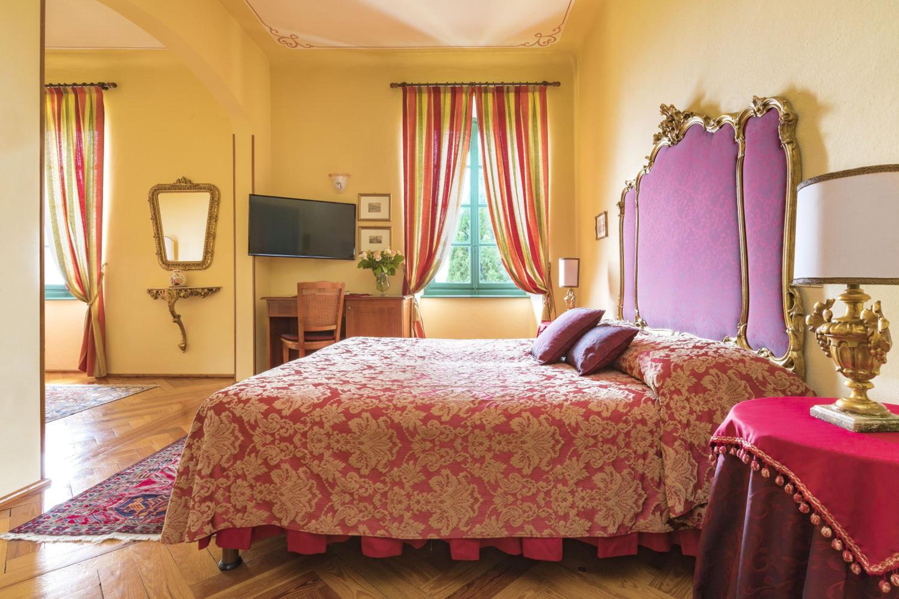 Junior Suite with Lake View - Villa - Photo 11