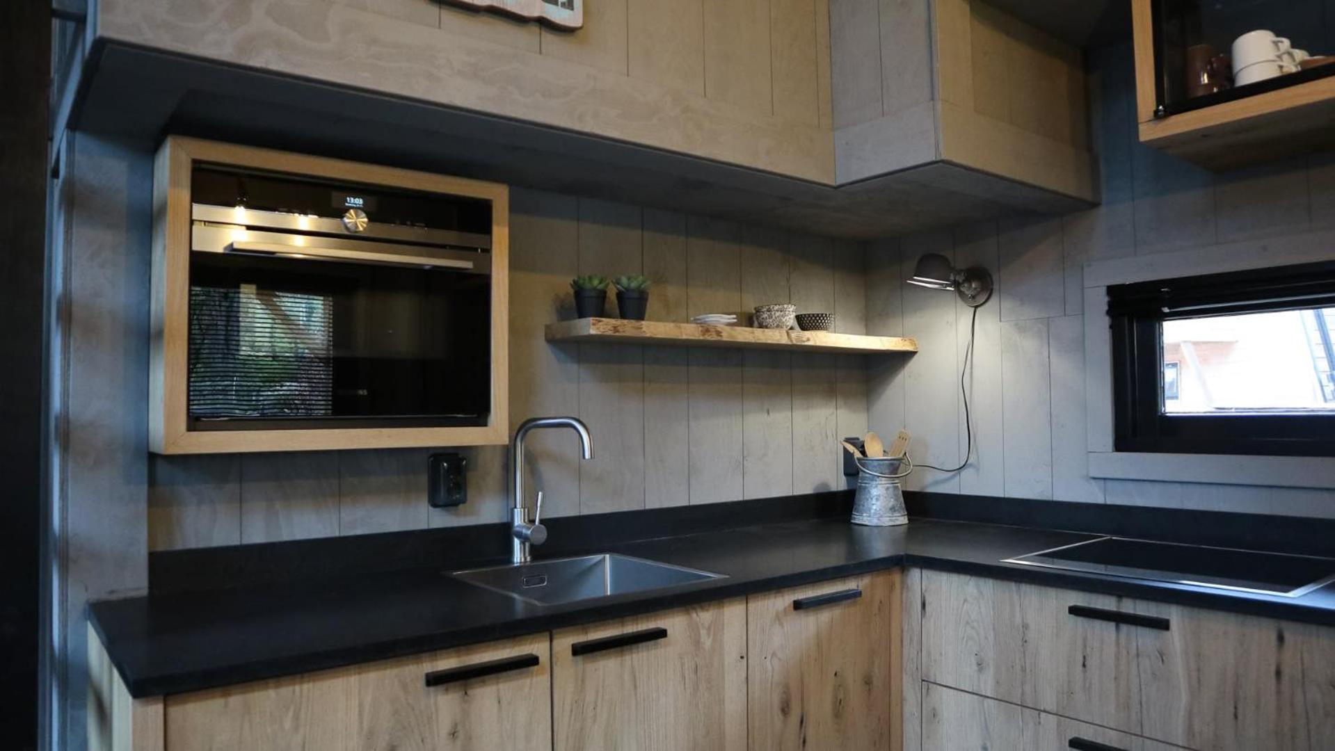 Tiny House 4 - Photo 3